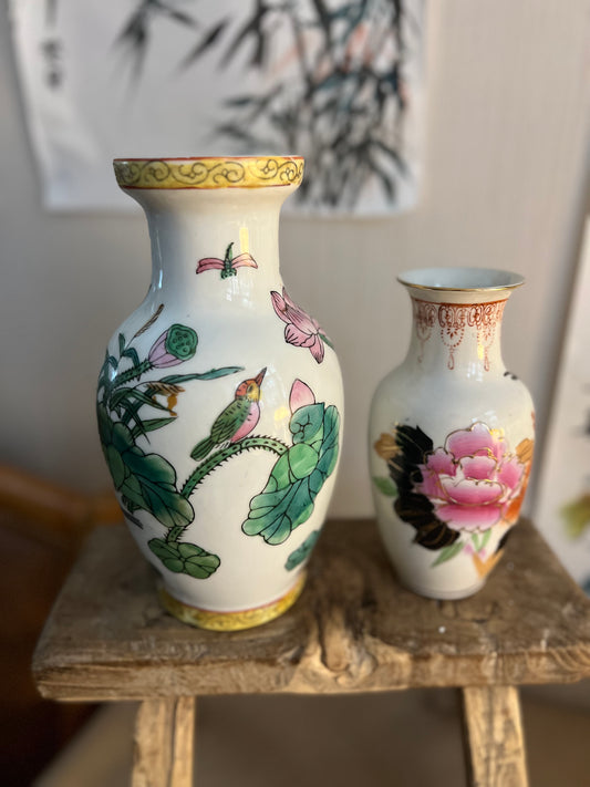 Set of 2 vintage porcelaine Vases