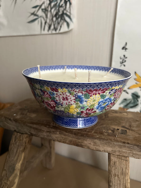 Chrysanthemum blue 5 wicks soup bowl Candle