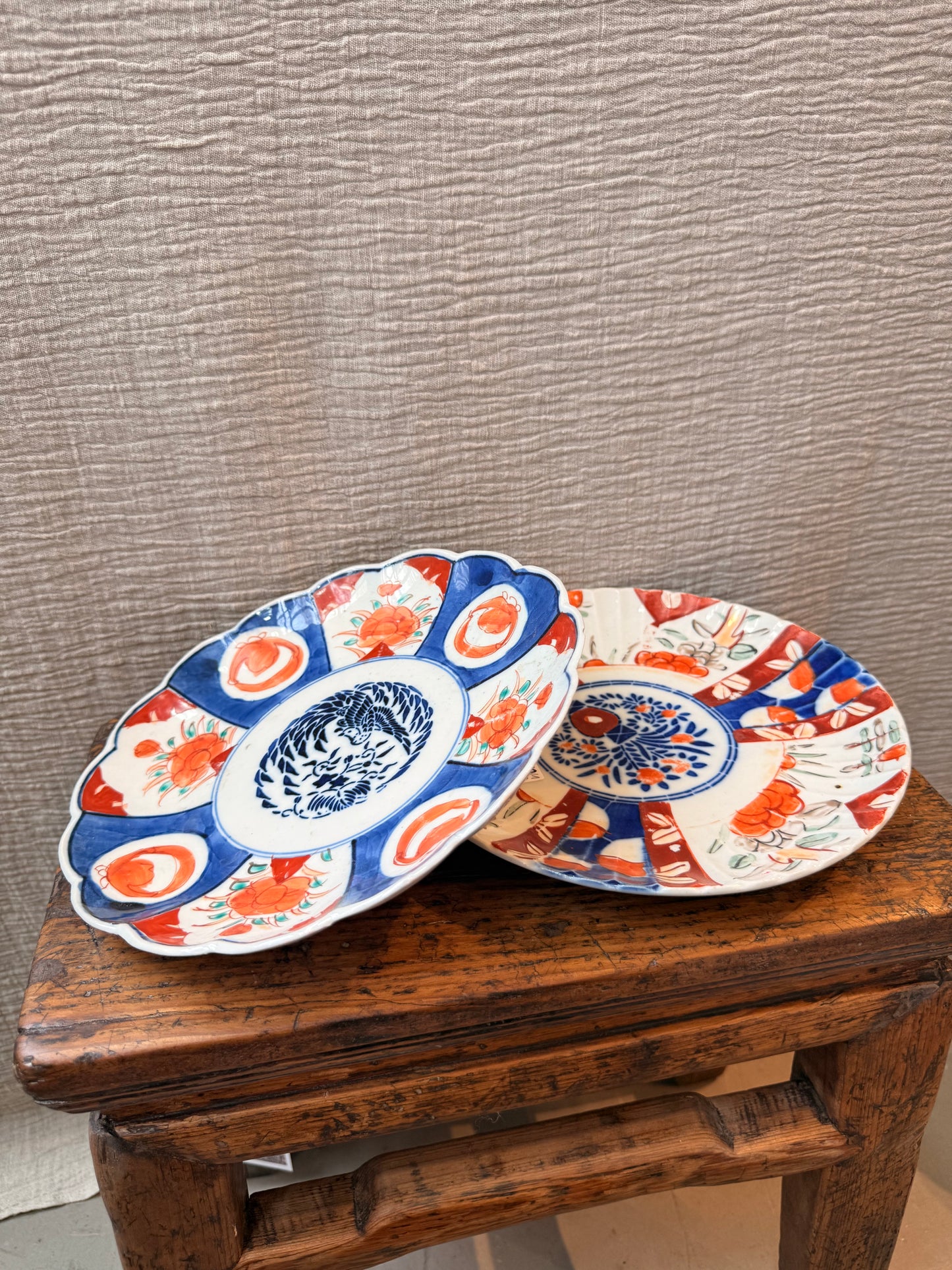 Set of 2 Imari vintage Imari plates