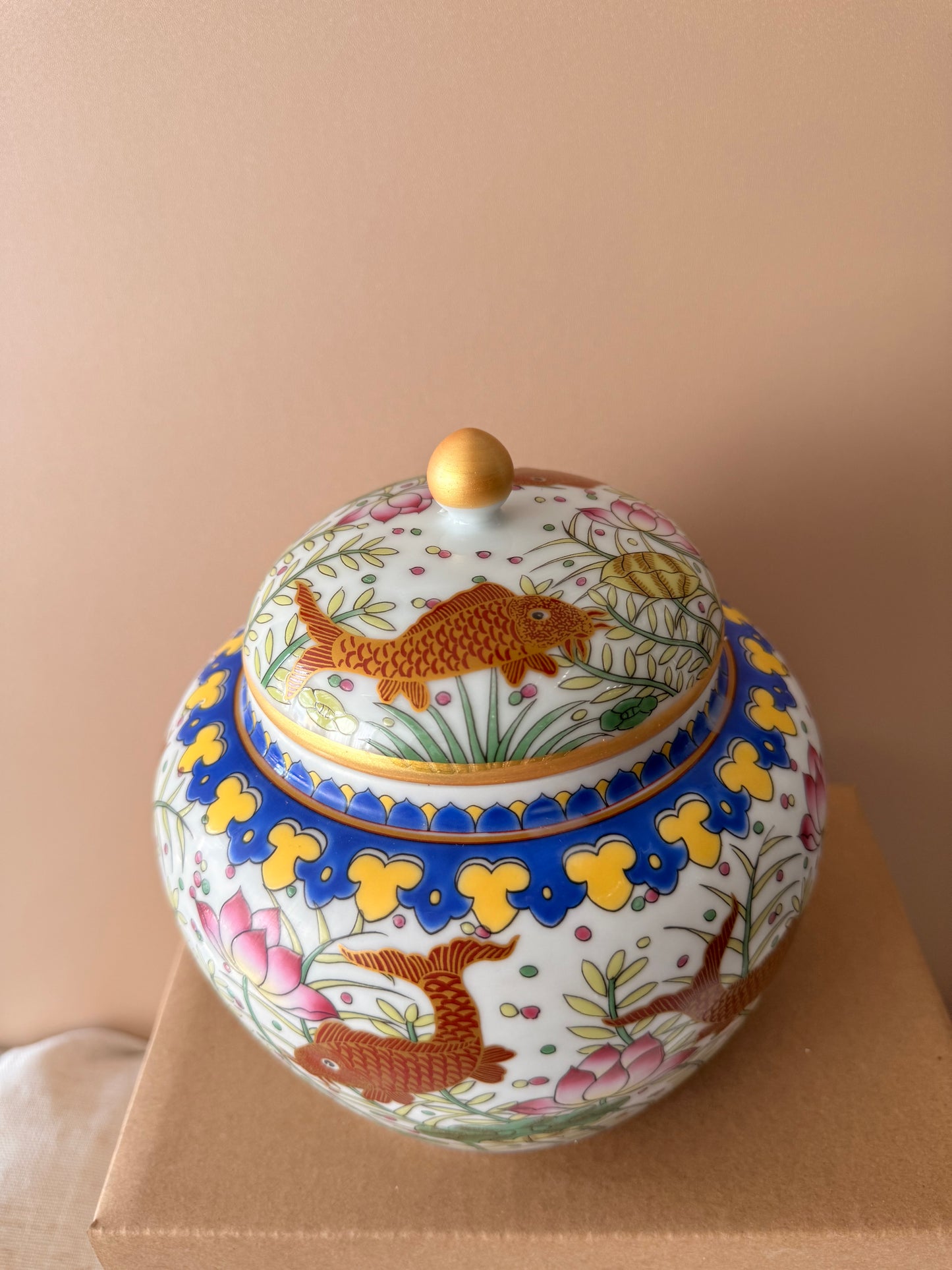 Large fish ceramic box 6 wicks candle