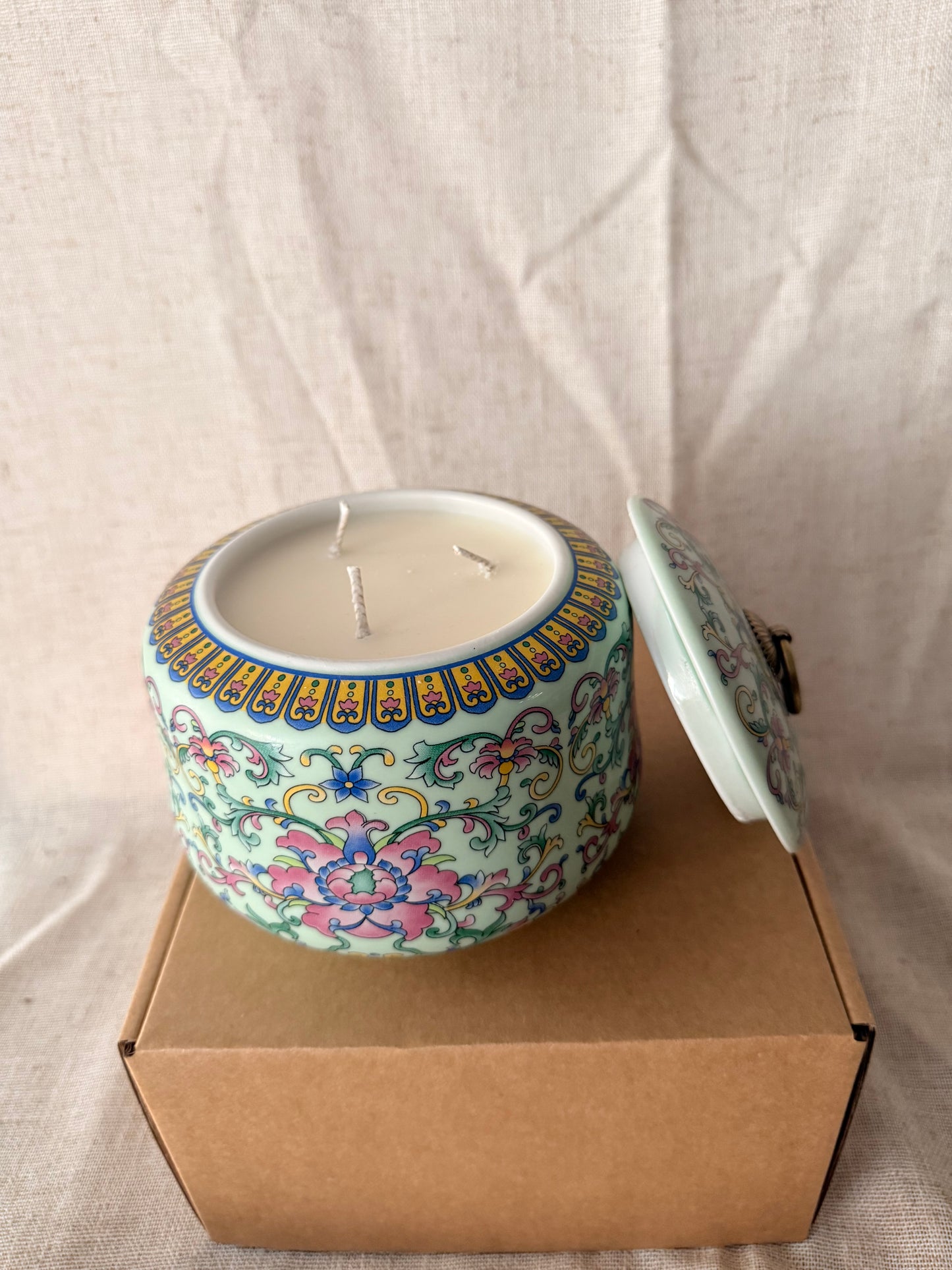Mint green floral fine porcelain box 3 wicks candle