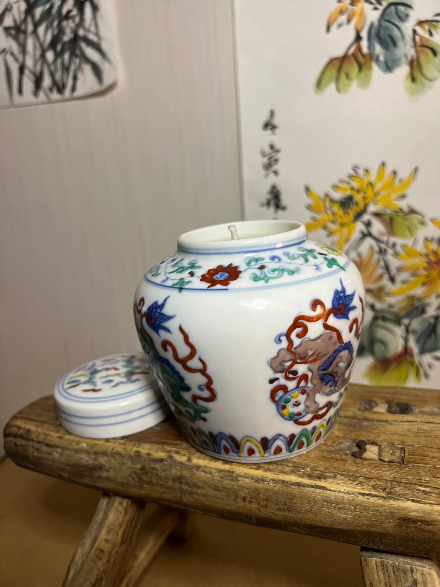 Mini ginger jar with lions candle 1 wick