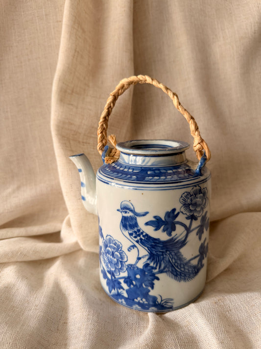 Blue and white bird vintage teapot