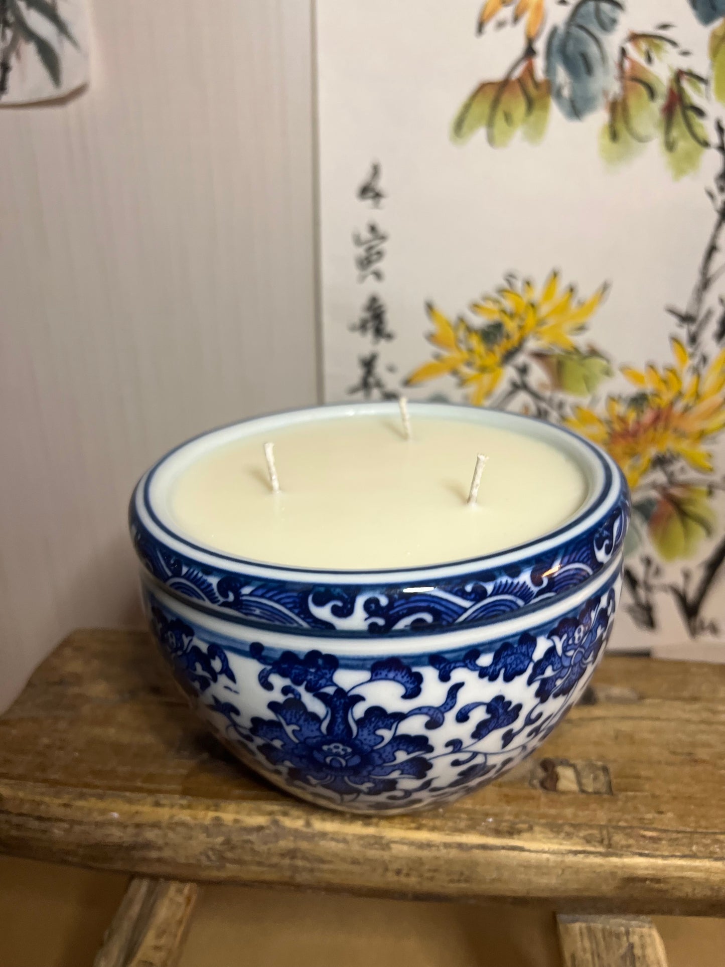 Blue and white small bassin 3 wicks Candle