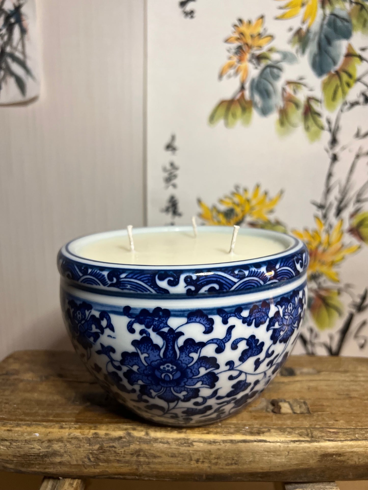 Blue and white small bassin 3 wicks Candle