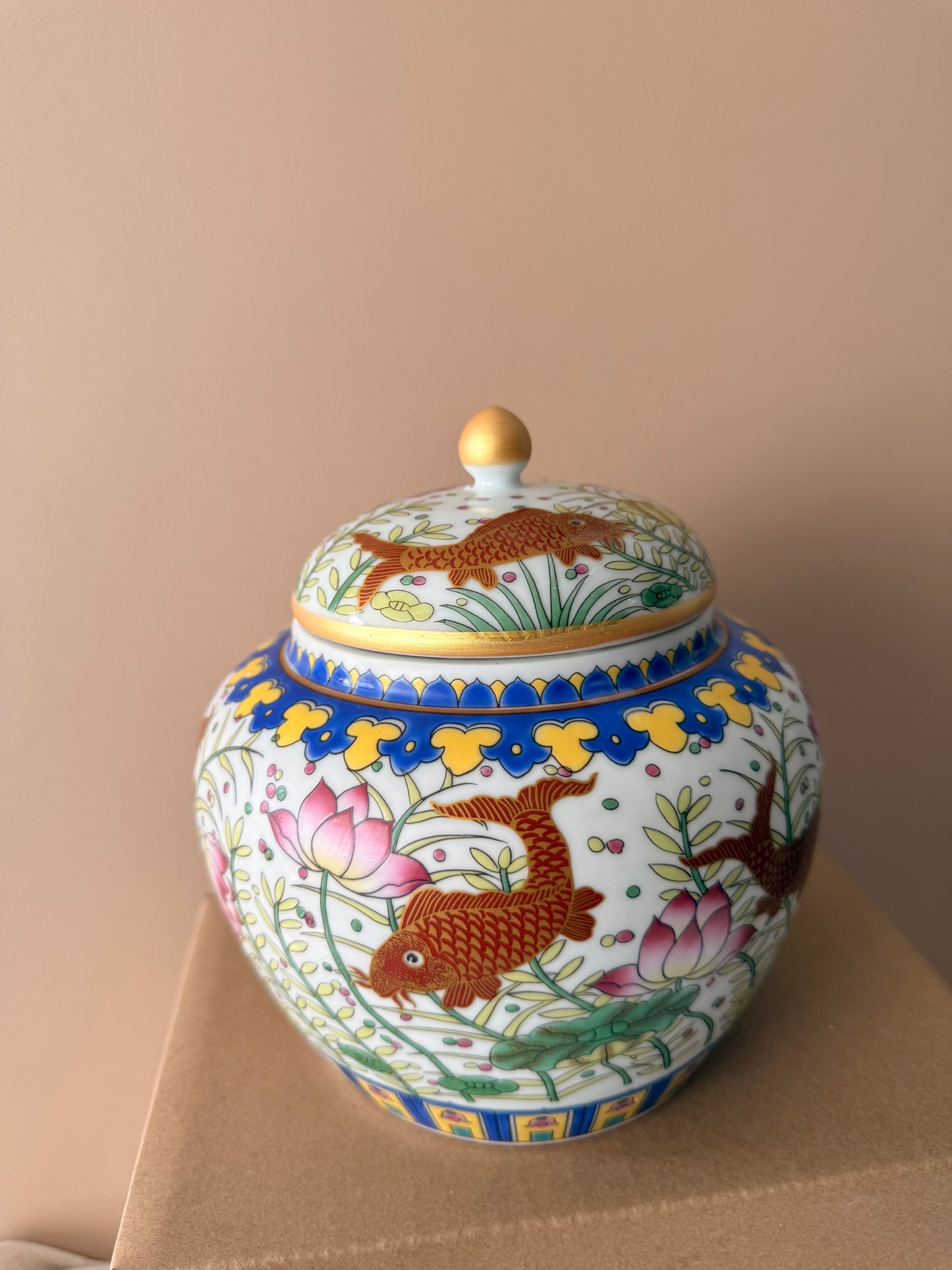 Large fish ceramic box 6 wicks candle