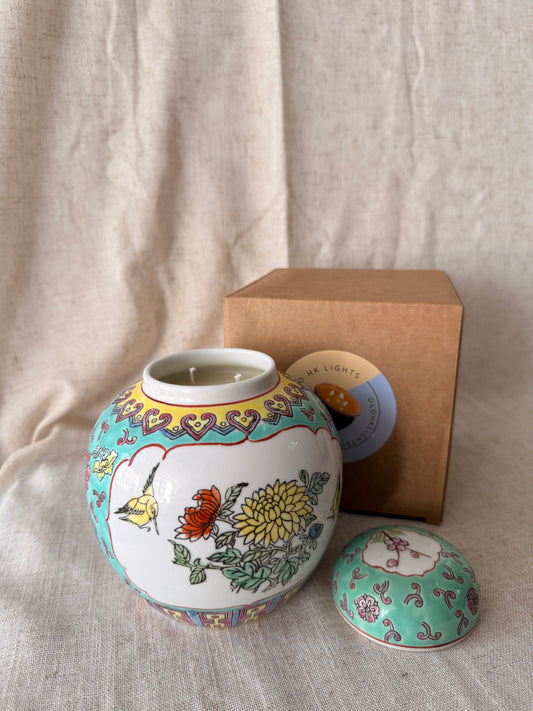 Turquoise blue Bird ginger jar Candle