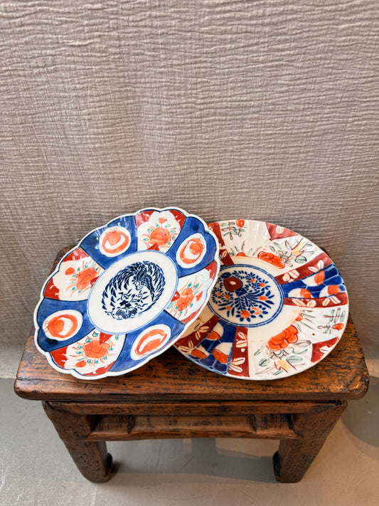 Set of 2 Imari vintage Imari plates