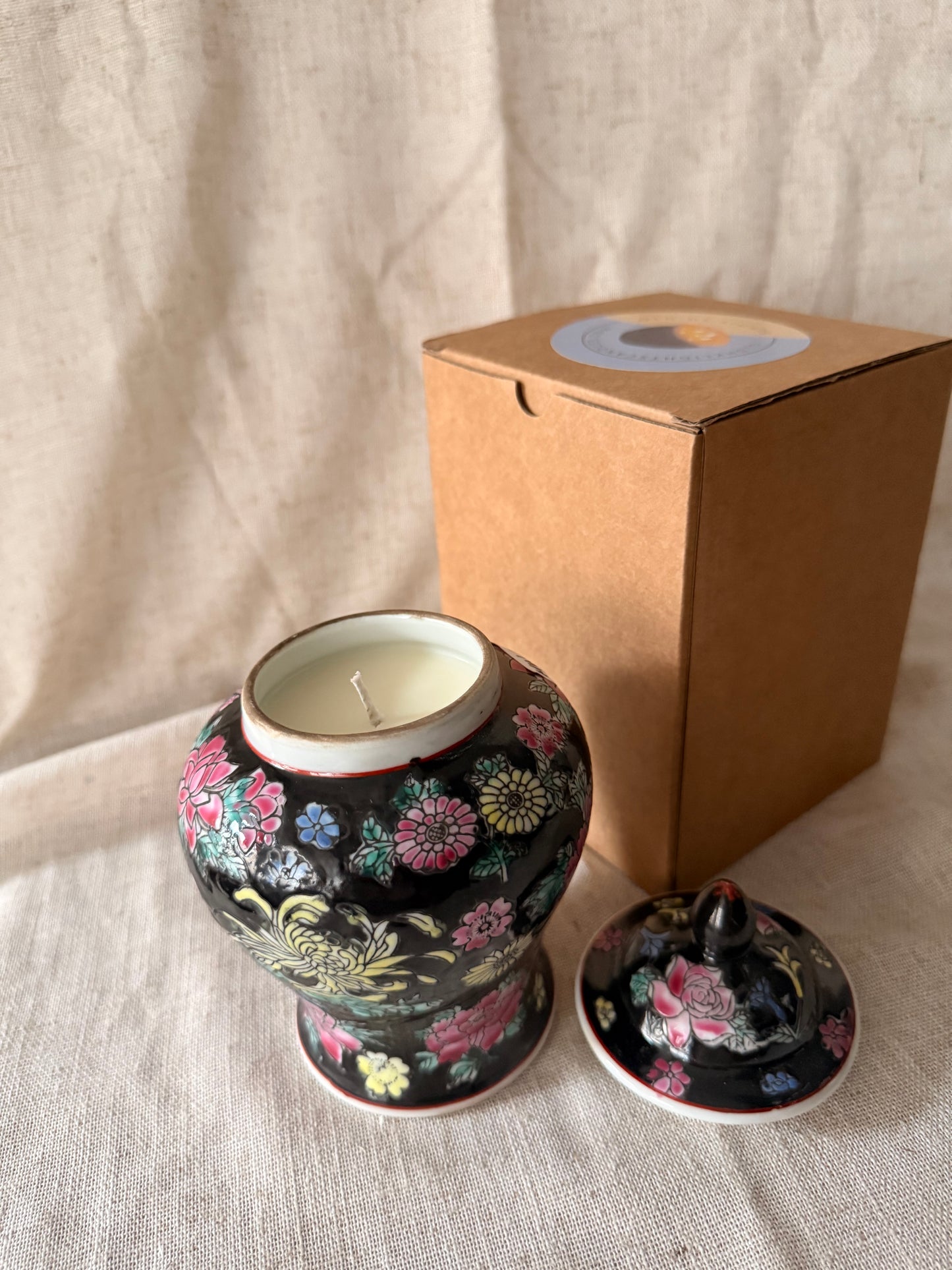 Black floral Temple jar Candle