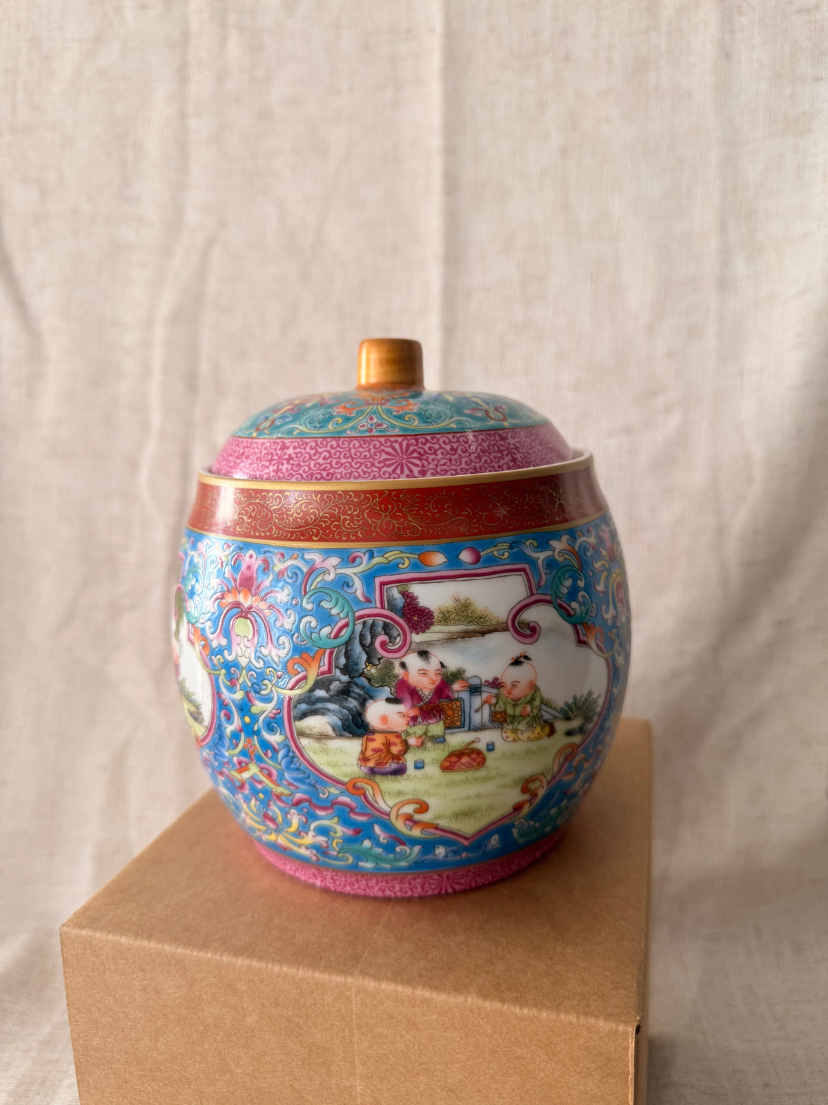 Cherubs & flowers colorful tea jar Candle