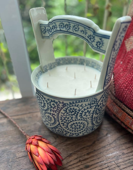 Large blue and white bucket 8 wicks Candle