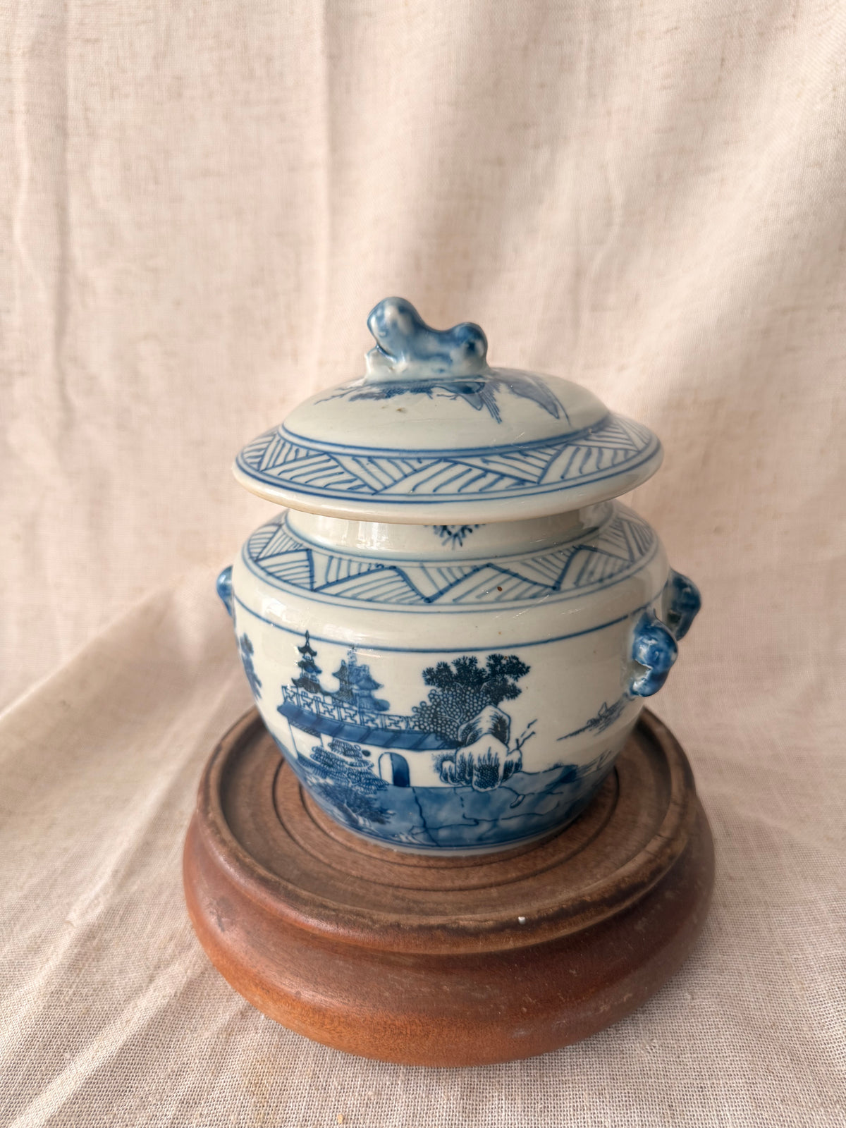 Large blue and white landscape jar Candle