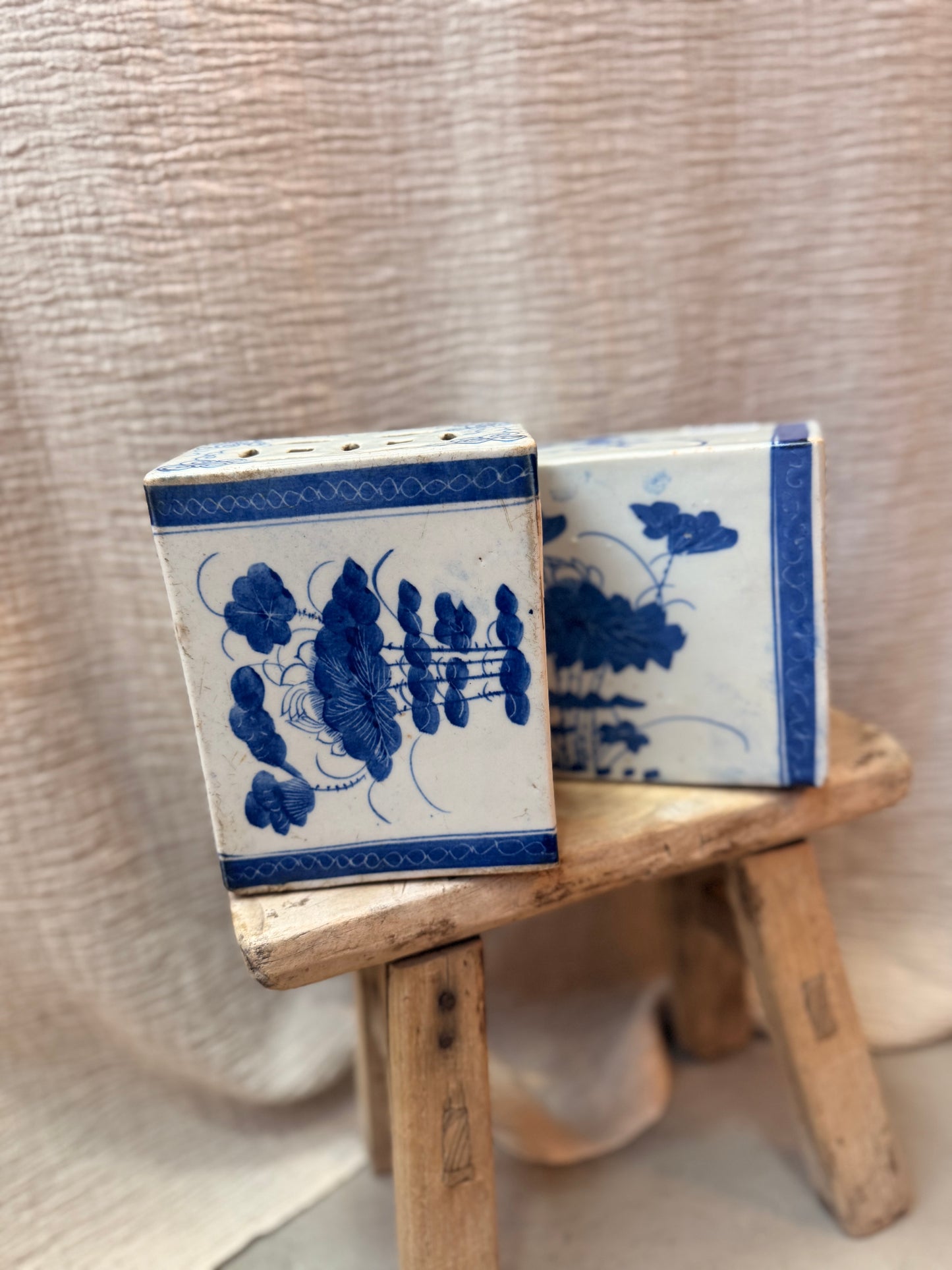 Ceramic blue and white Floral Antique pillows