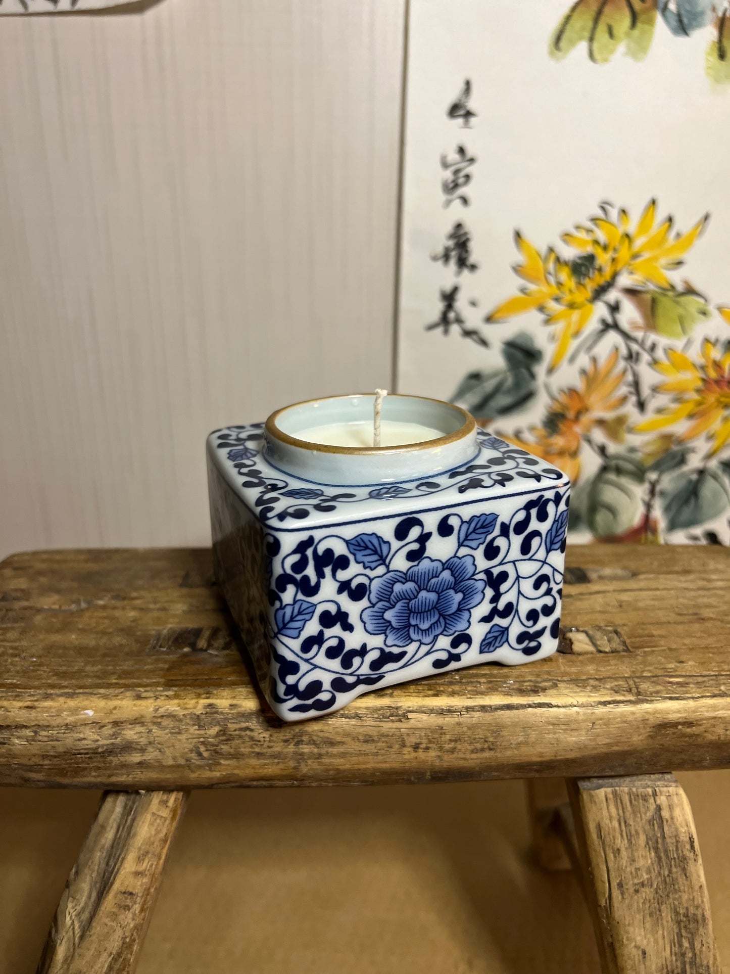 Ink vessel square shaped blue and white Cheung Chau candle