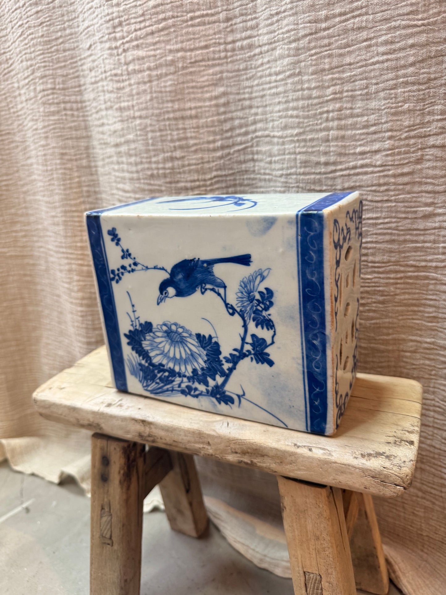 Ceramic blue and white Floral Antique pillows