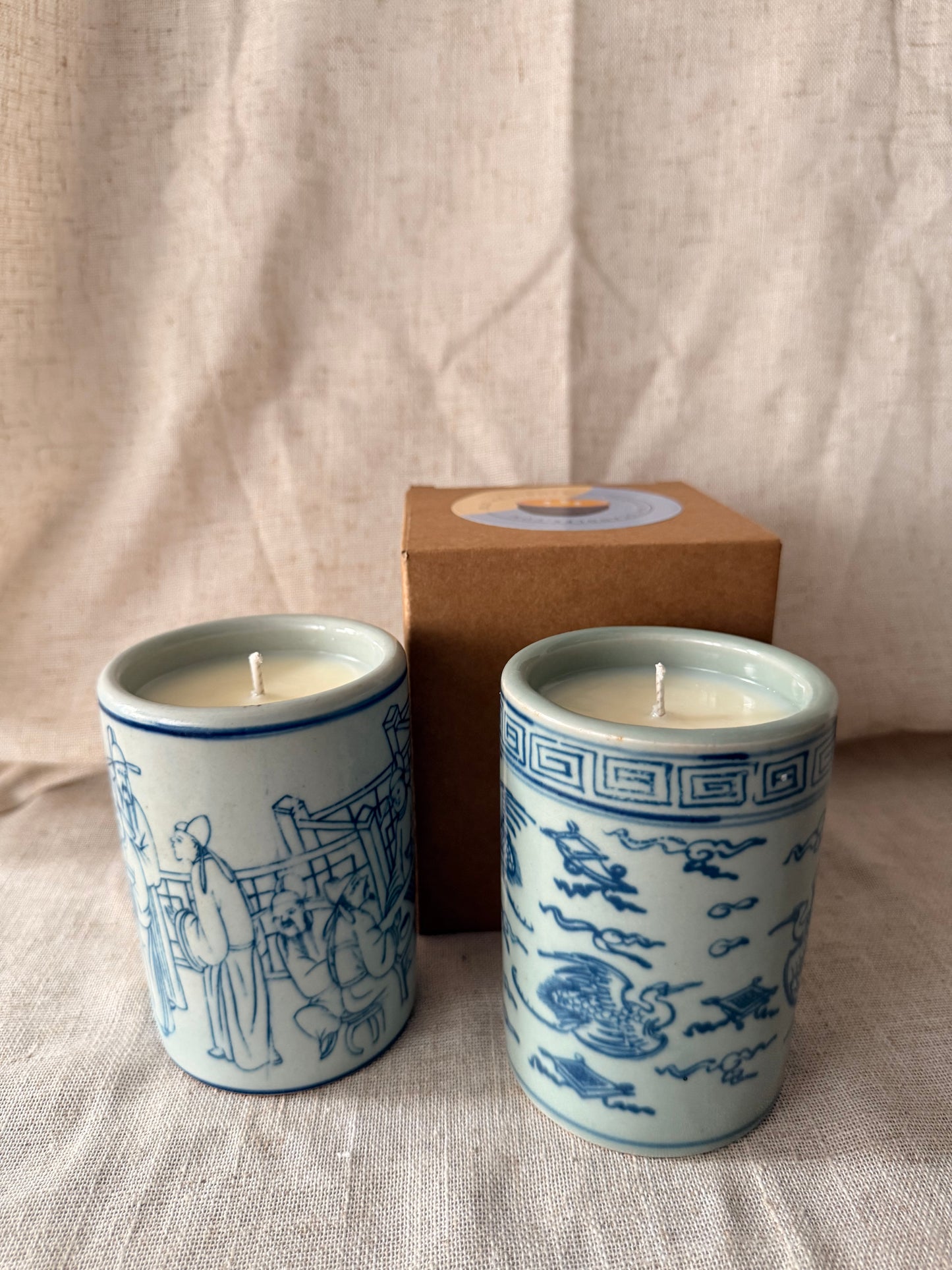 Brush Pot minted blue Candle