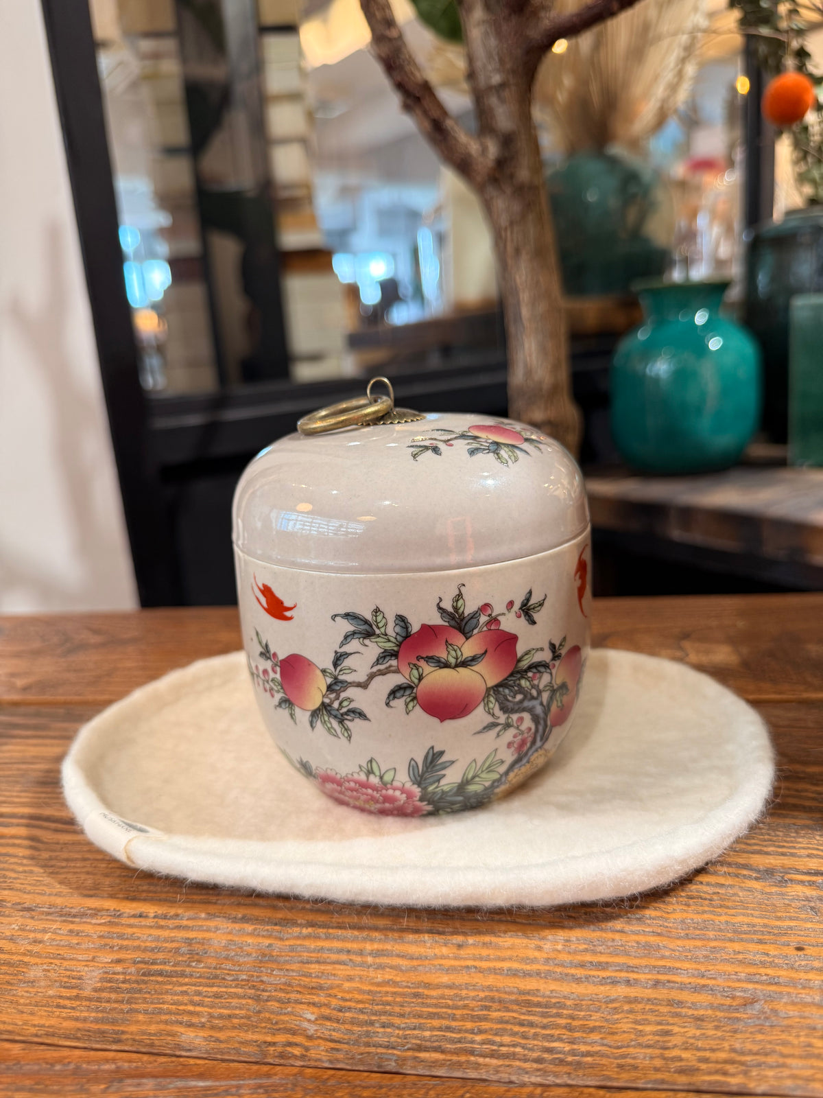 Round Peach minted Tea Jar Candle