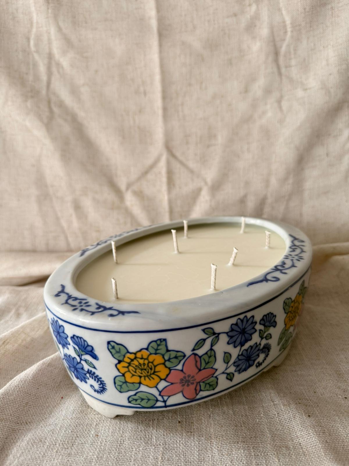 Vintage flowers large oval Candle