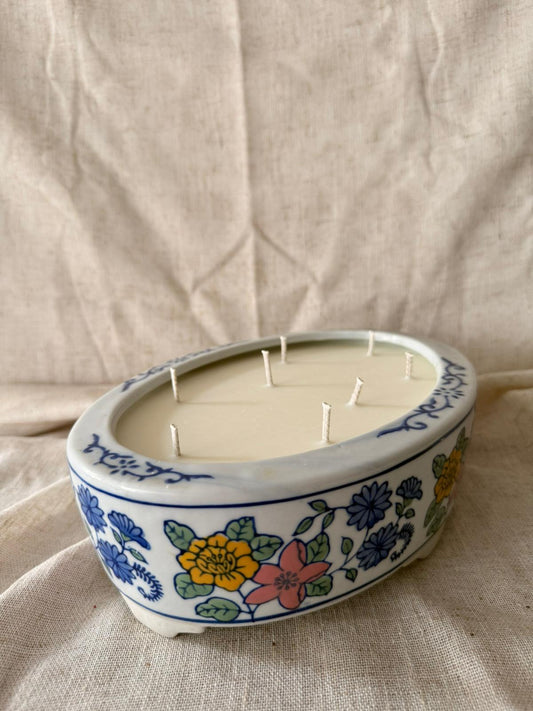 Vintage flowers large oval Candle