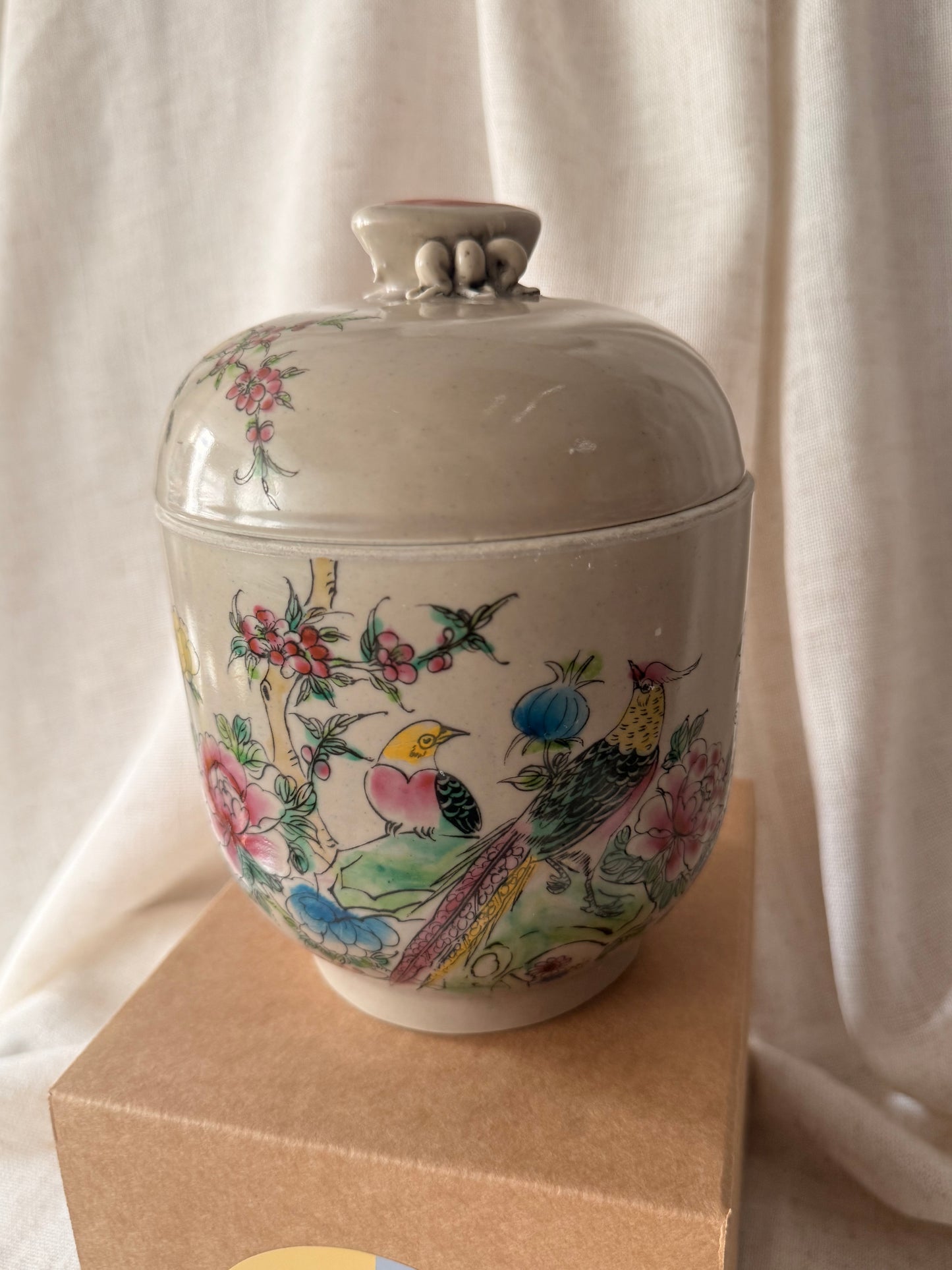 Peonies and birds pastel ceramic box 3 wicks candle