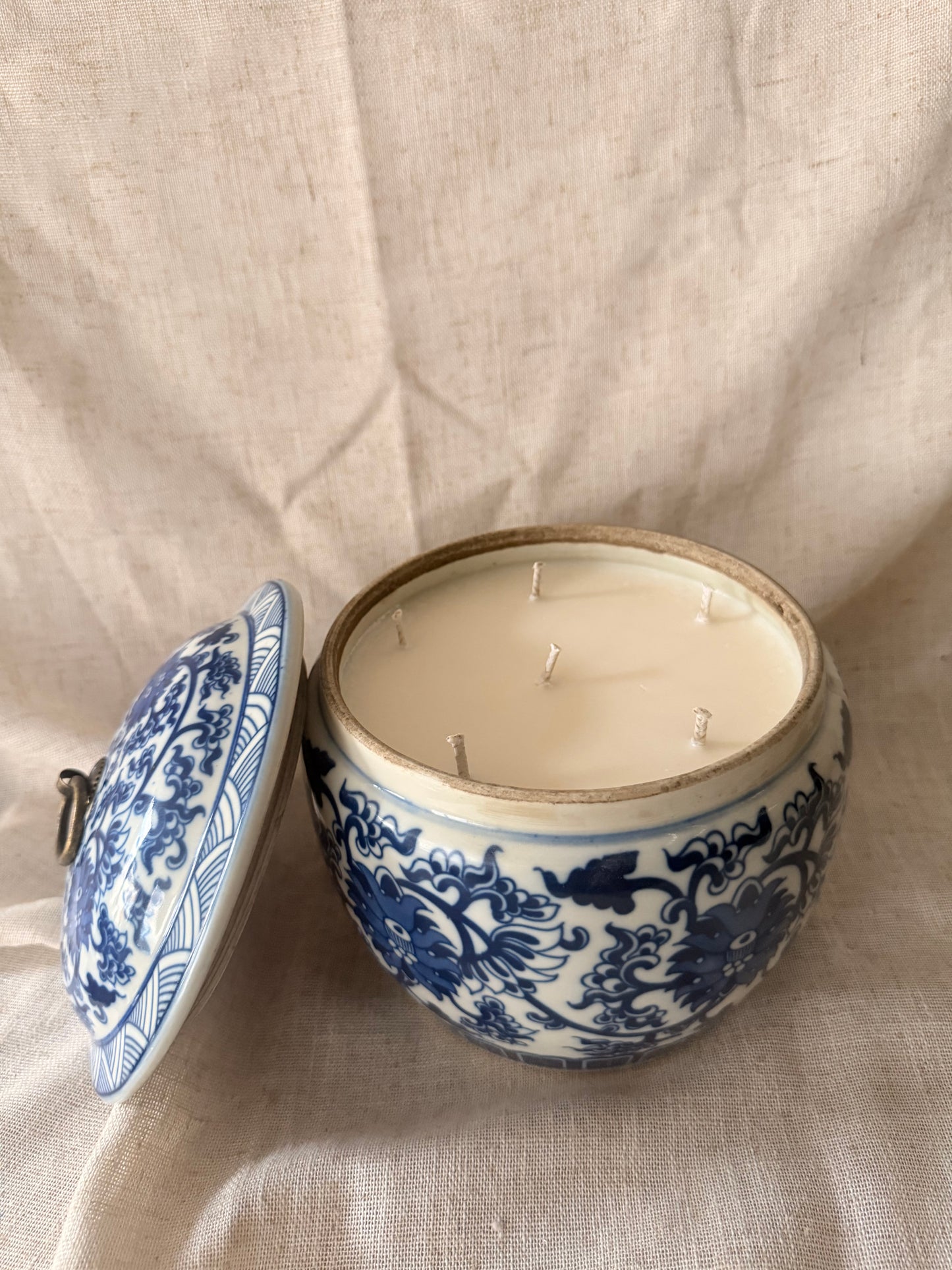 Porridge Jar floral blue and while large Candle