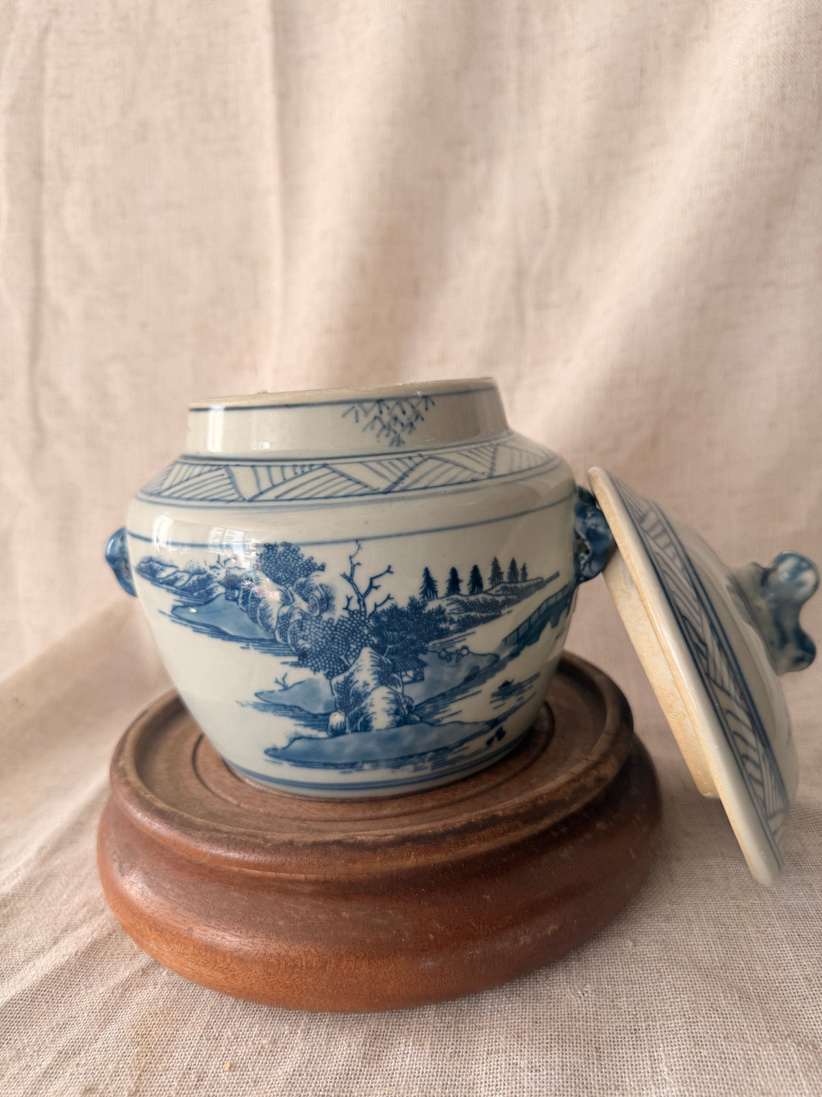 Large blue and white landscape jar Candle