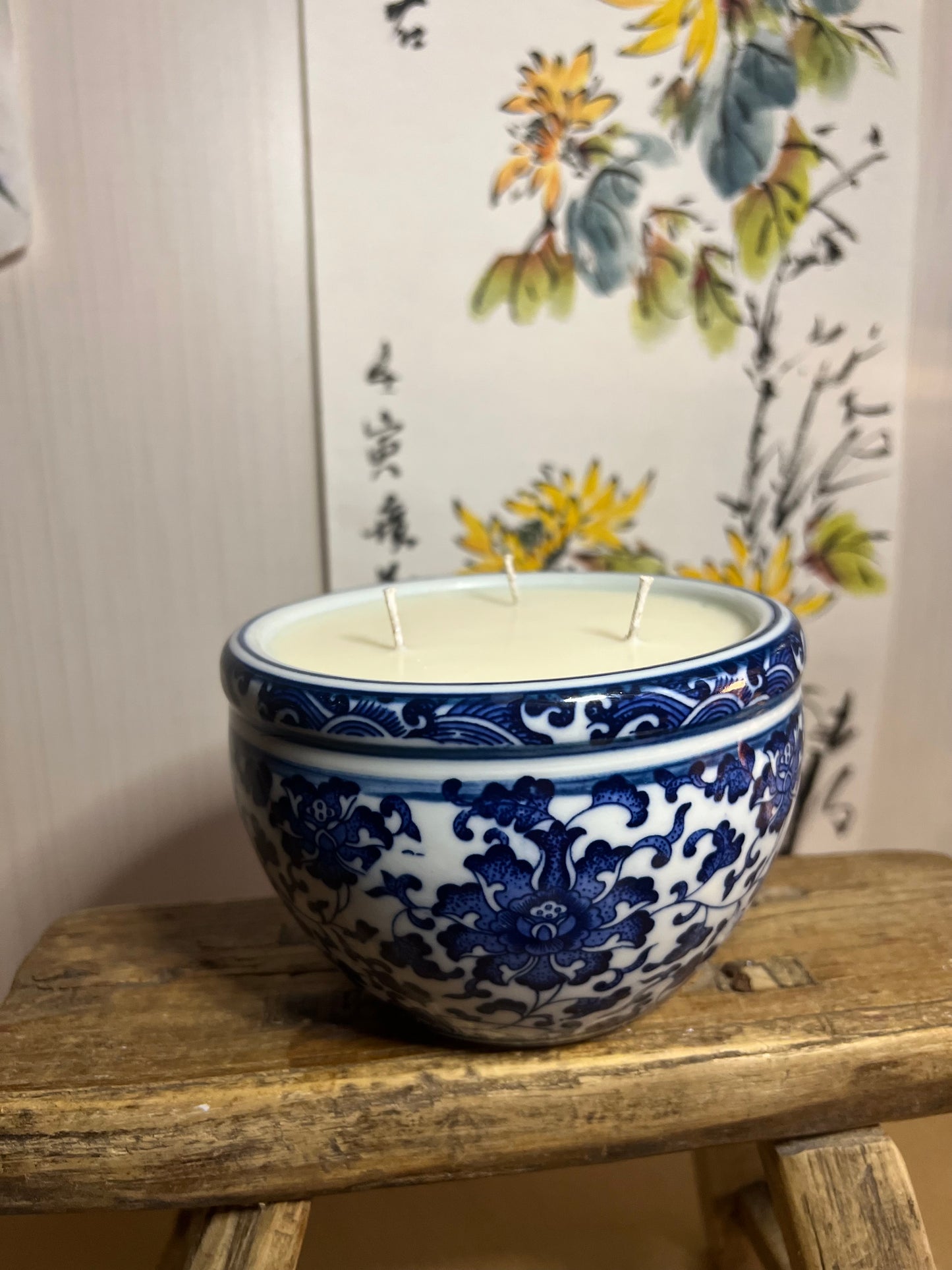 Blue and white small bassin 3 wicks Candle