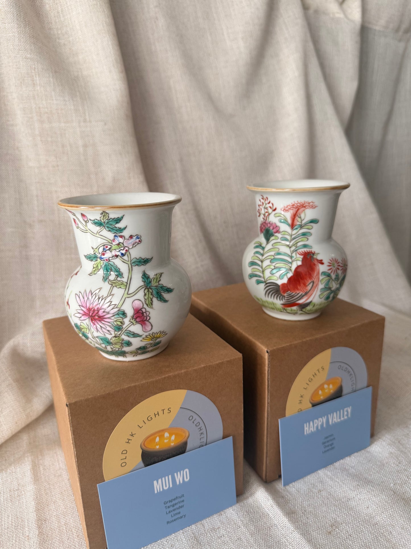 Rooster and peonies small vases candles