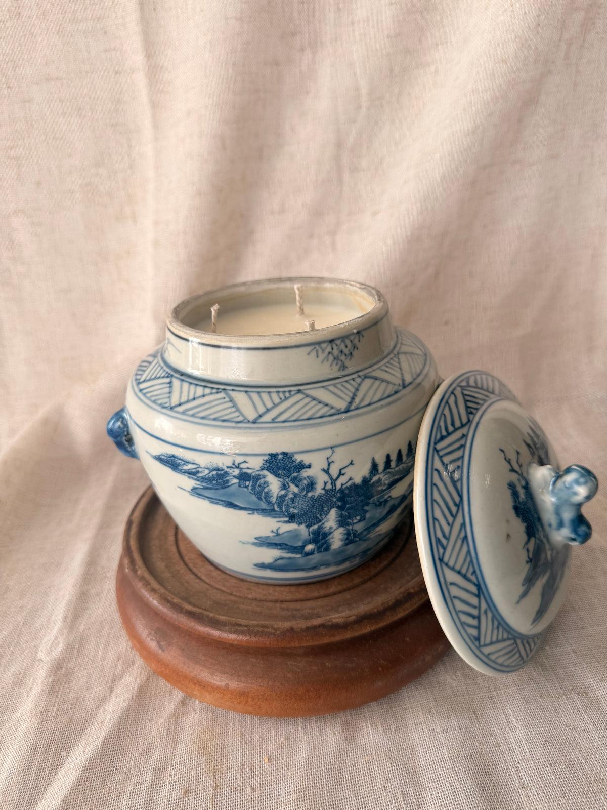 Large blue and white landscape jar Candle