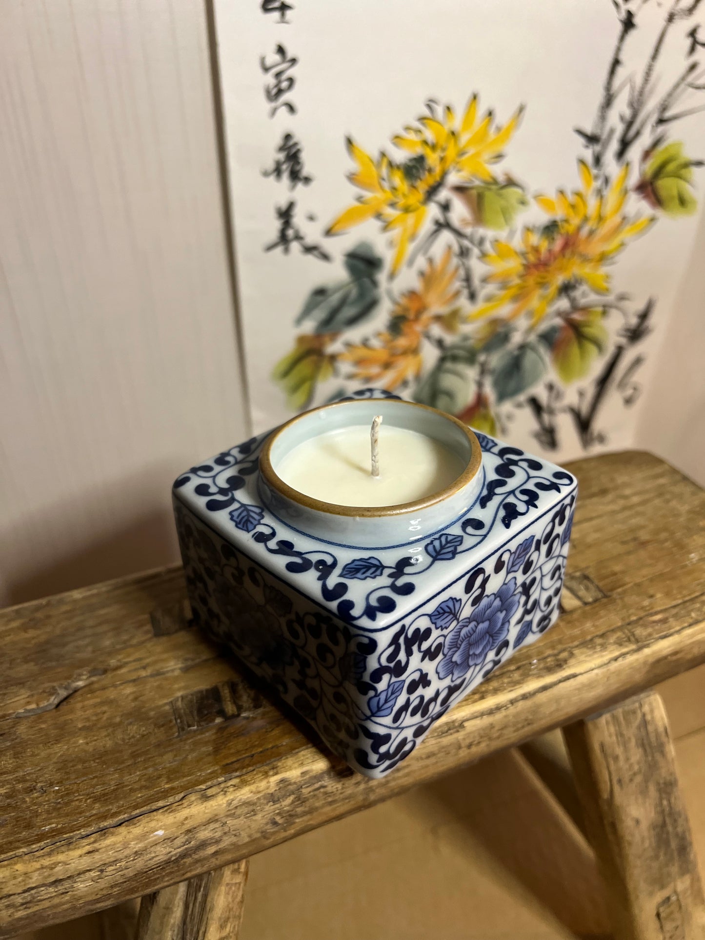 Ink vessel square shaped blue and white Cheung Chau candle