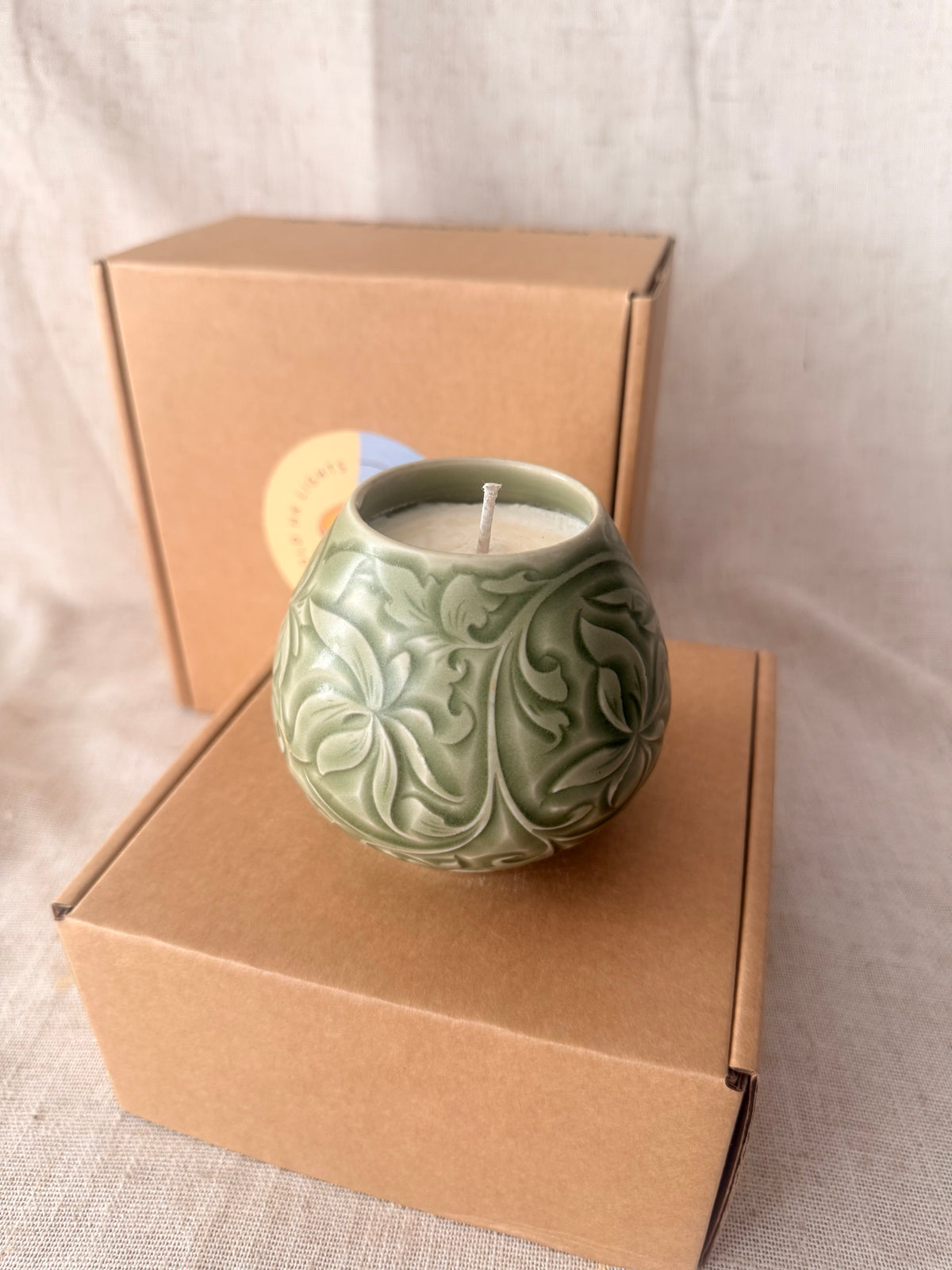 Celadon arabesque cup Candle