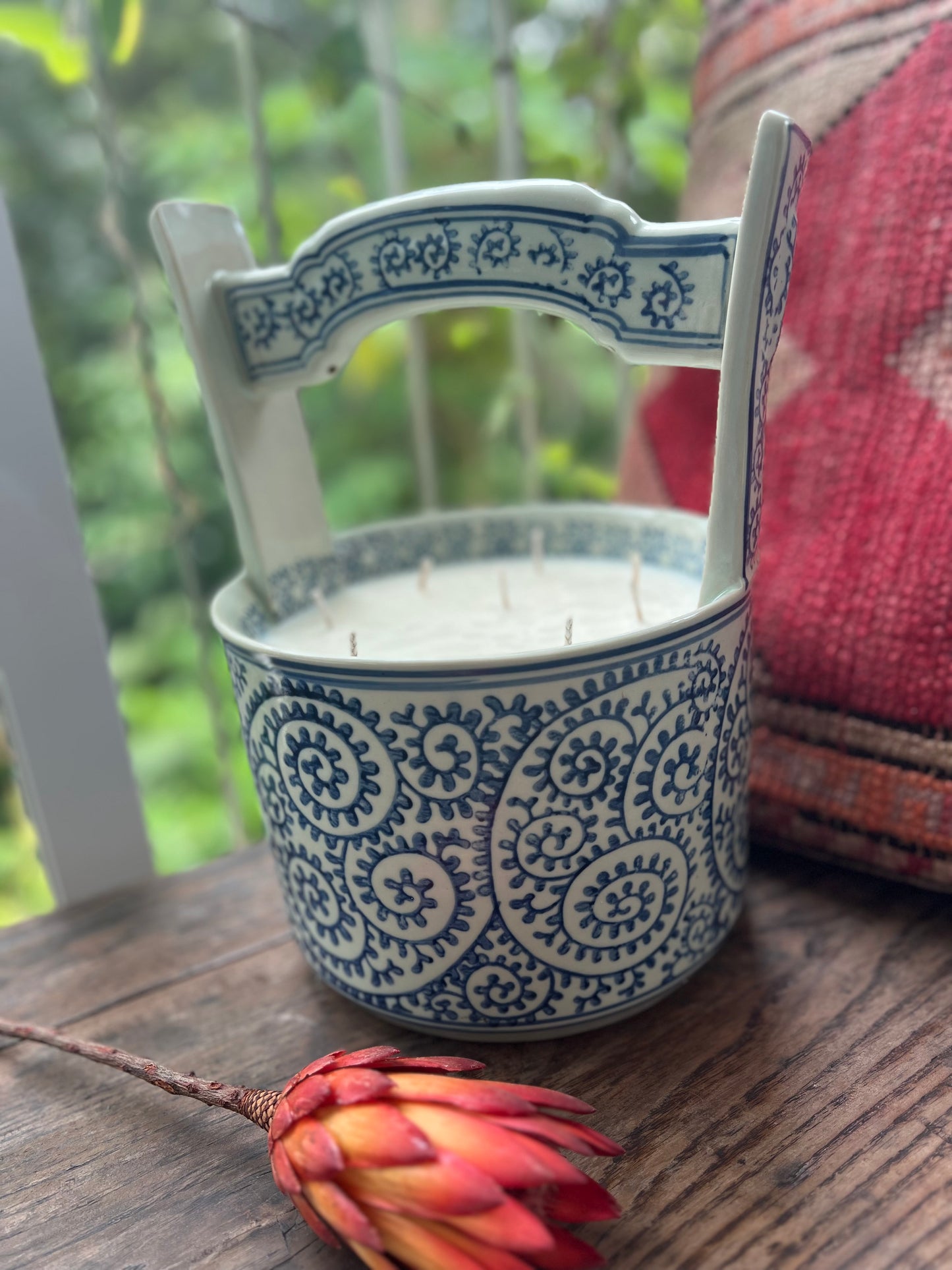 Ceramic blue and white bucket 8 wicks candle