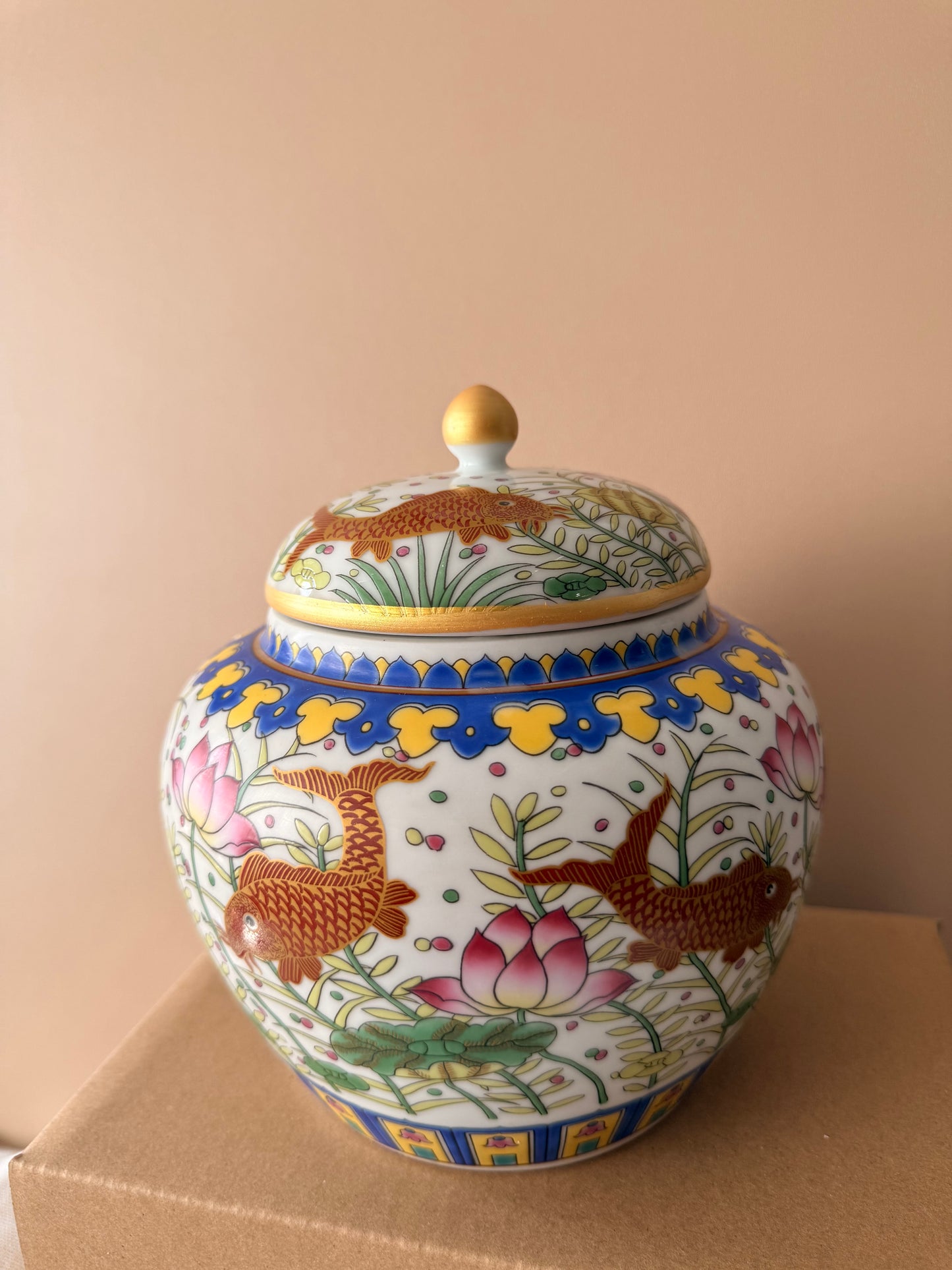 Large fish ceramic box 6 wicks candle