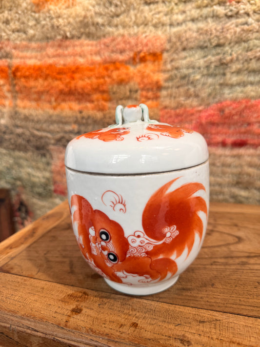 Antique red lion jar 3 wicks Candle