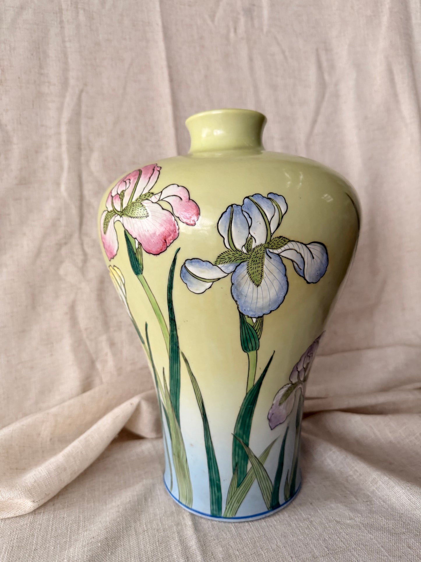 Water Lilies hand-painted in HK pastel Vase