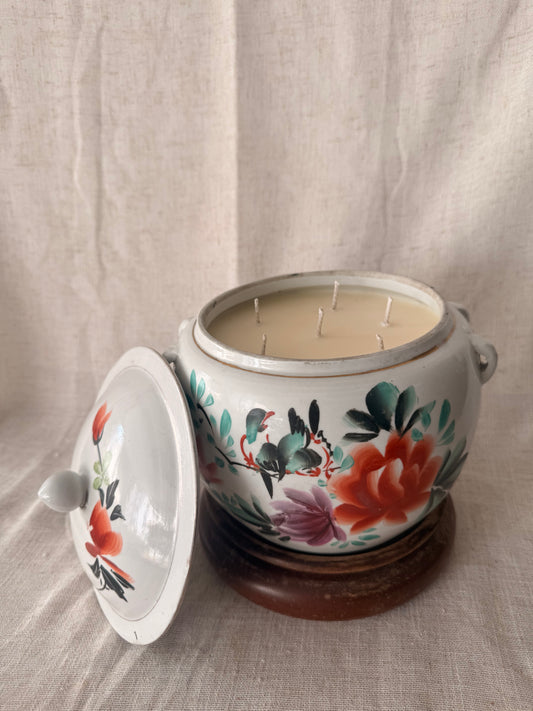 Republic Era hand-painted large jar Candle