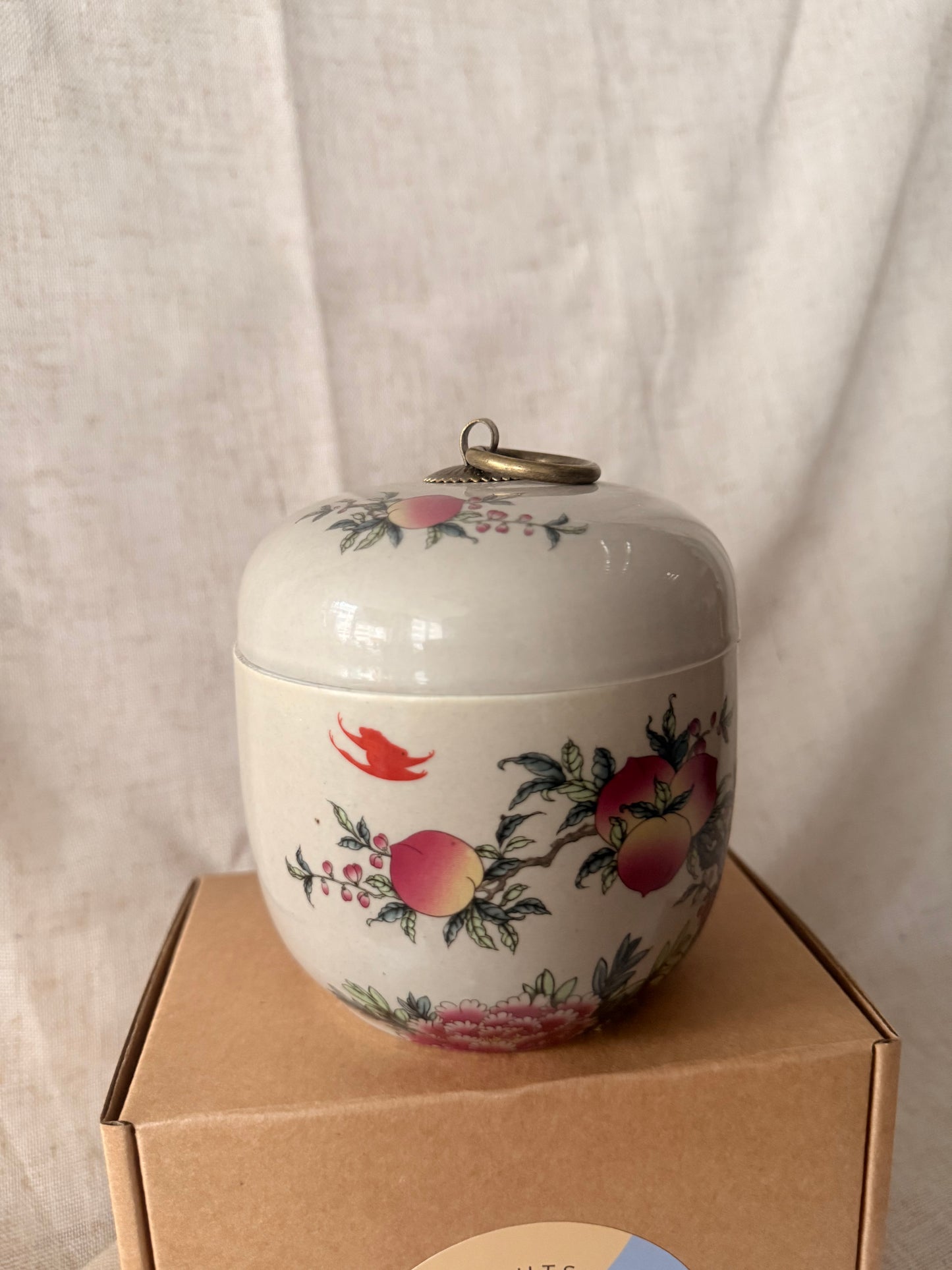 Round Peach minted Tea Jar Candle