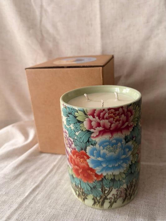 Chrysanthemum tall Brush Pot Candle