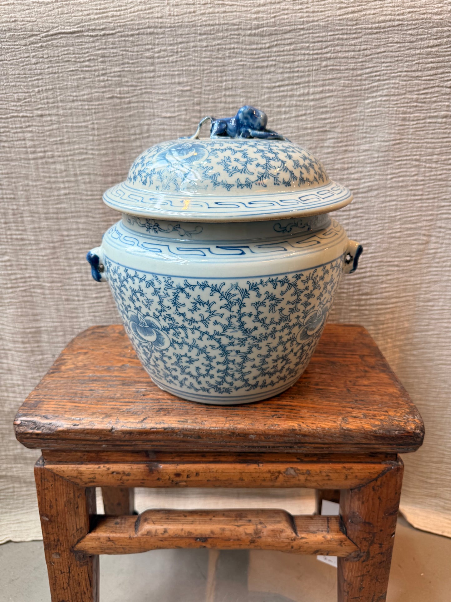 Giant blue and white porridge jar 6 wicks Candle