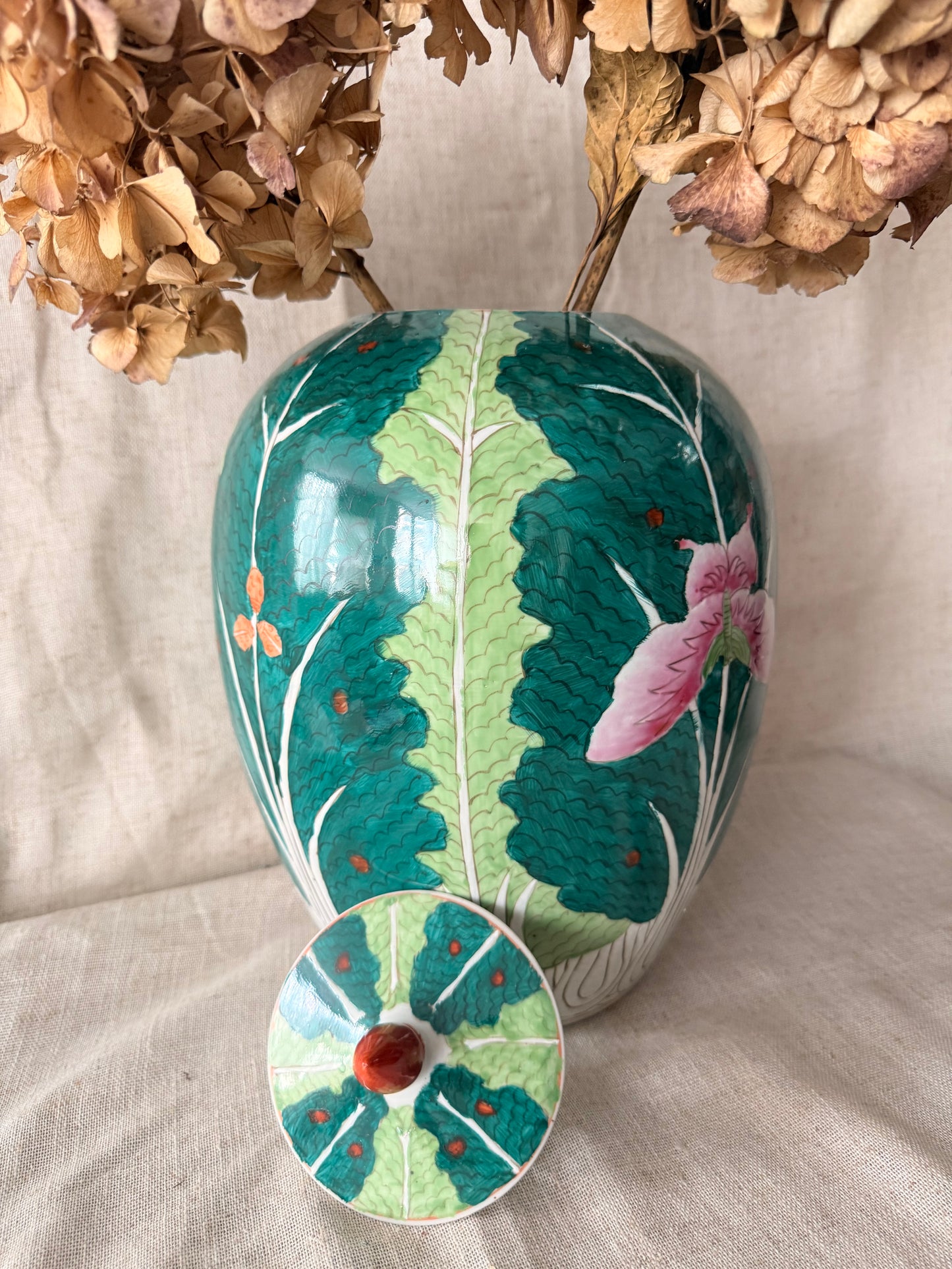 Famille verte hand-painted Choy Jar