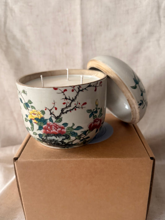 Round roses Tea Jar Candle