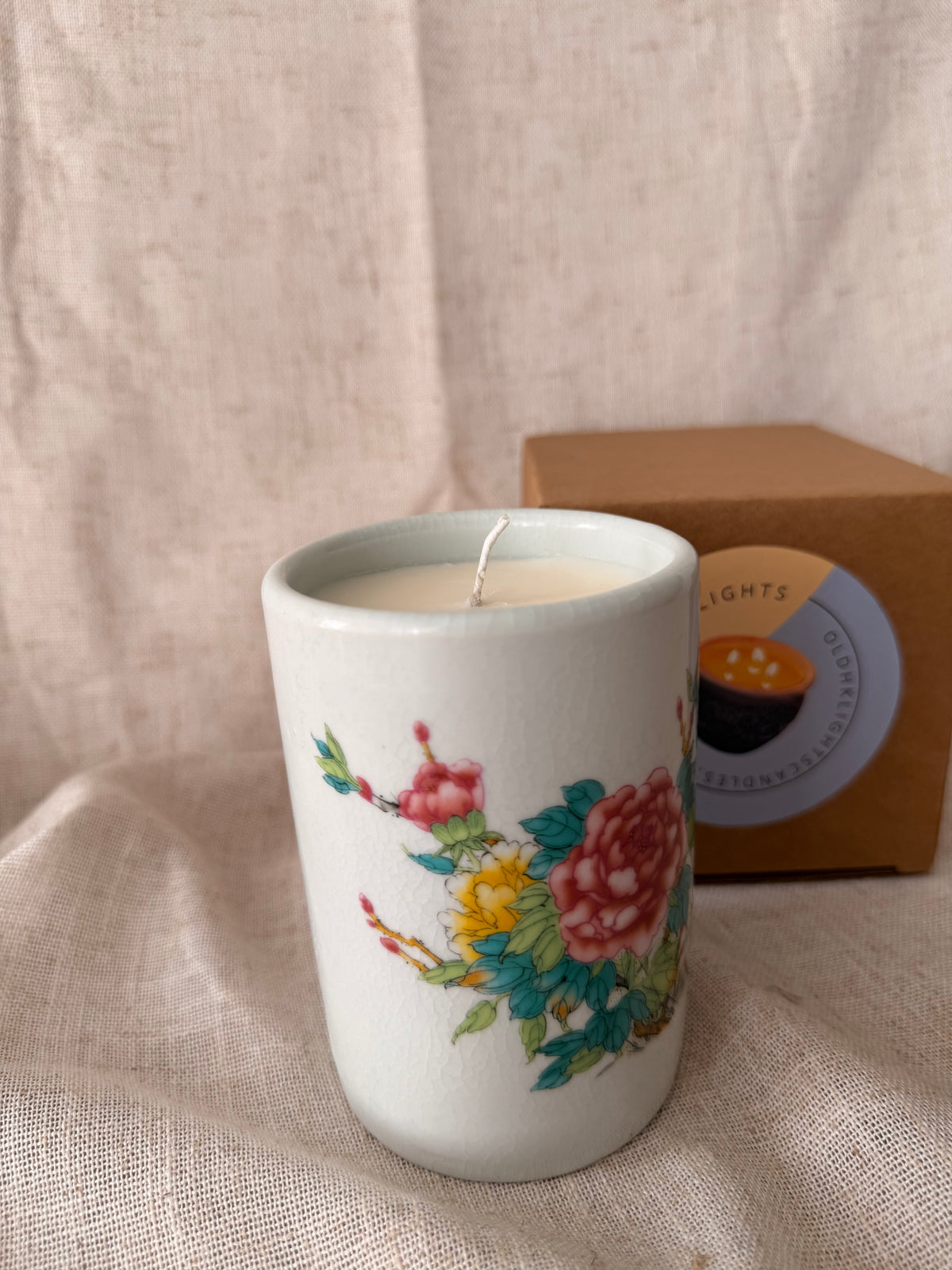 Peonies & birds brush pot Candle
