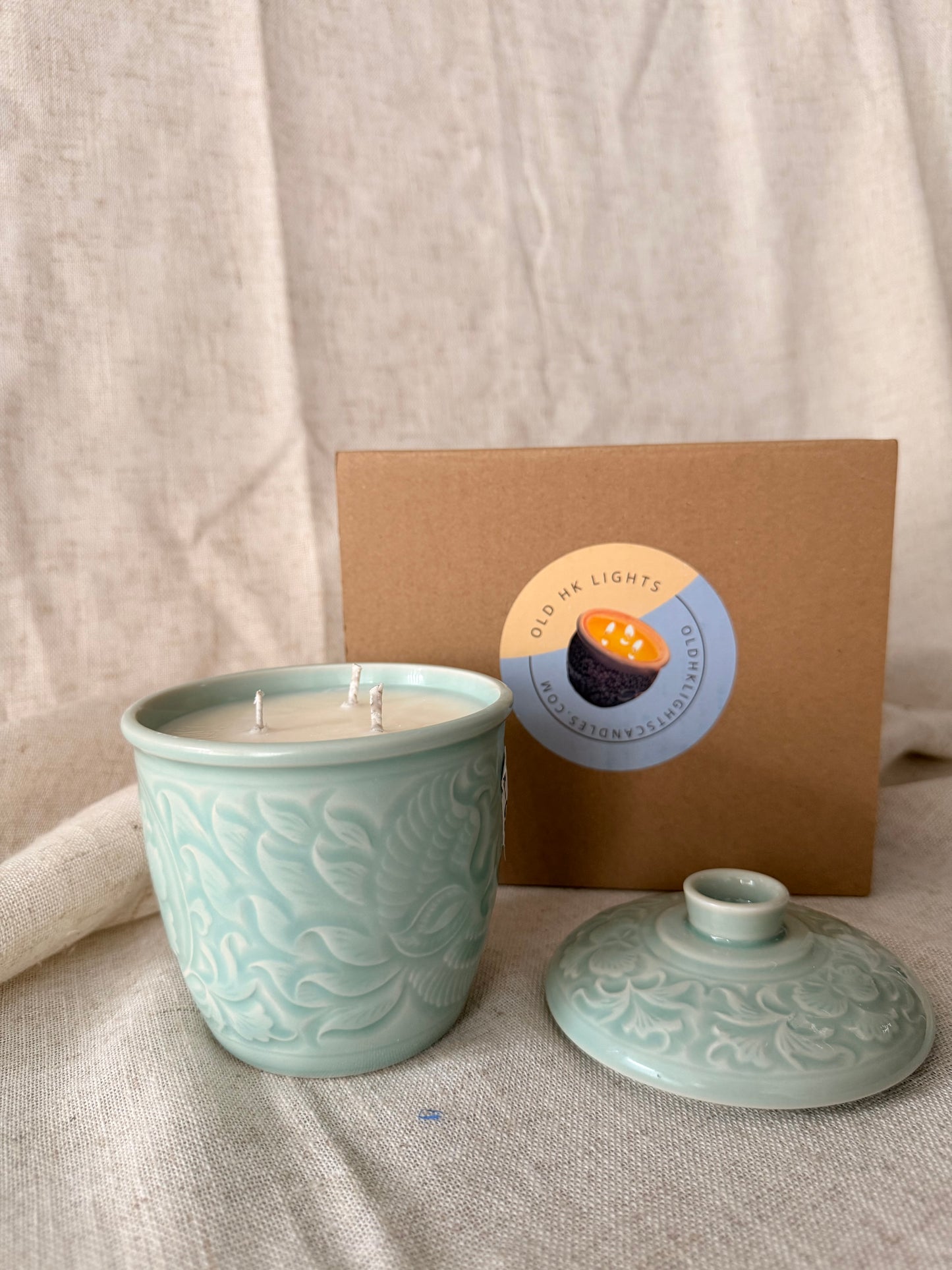 Celadon floral cup 3 wicks candle