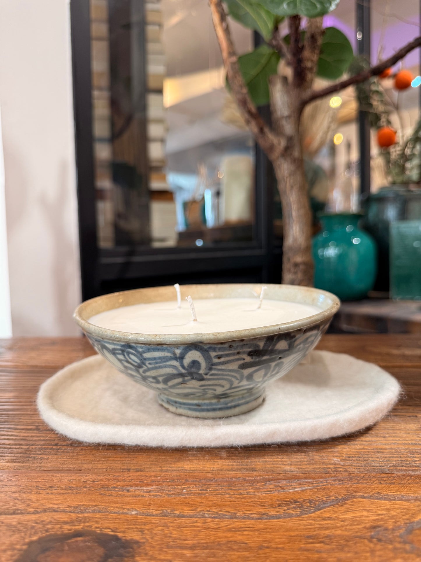Antique handpainted blue and white bowl