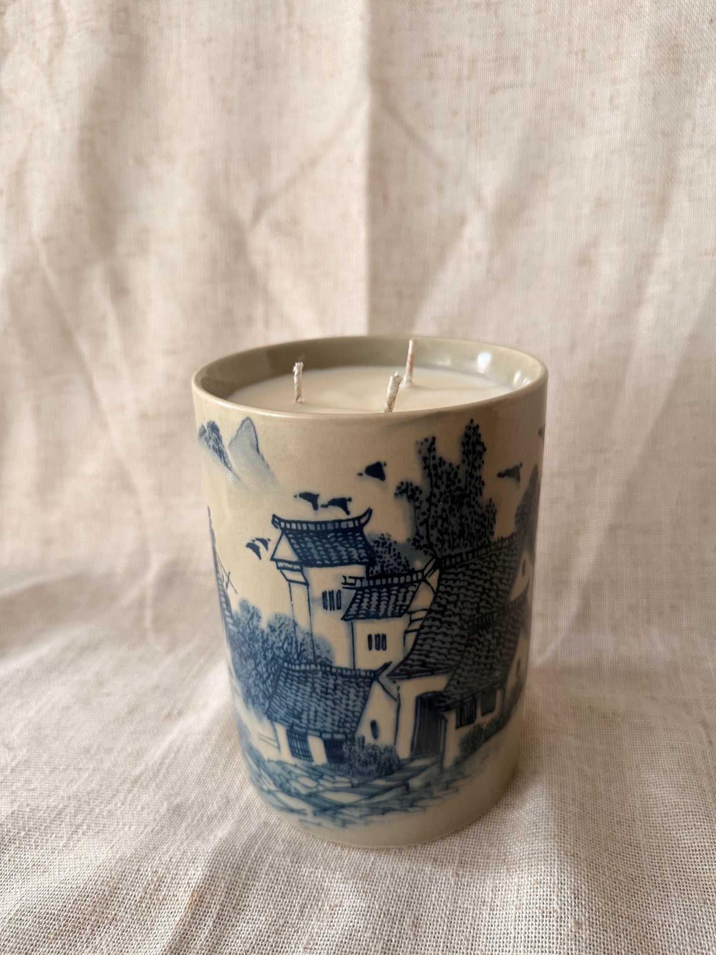 Landscape brush Pot 3 wicks Candle