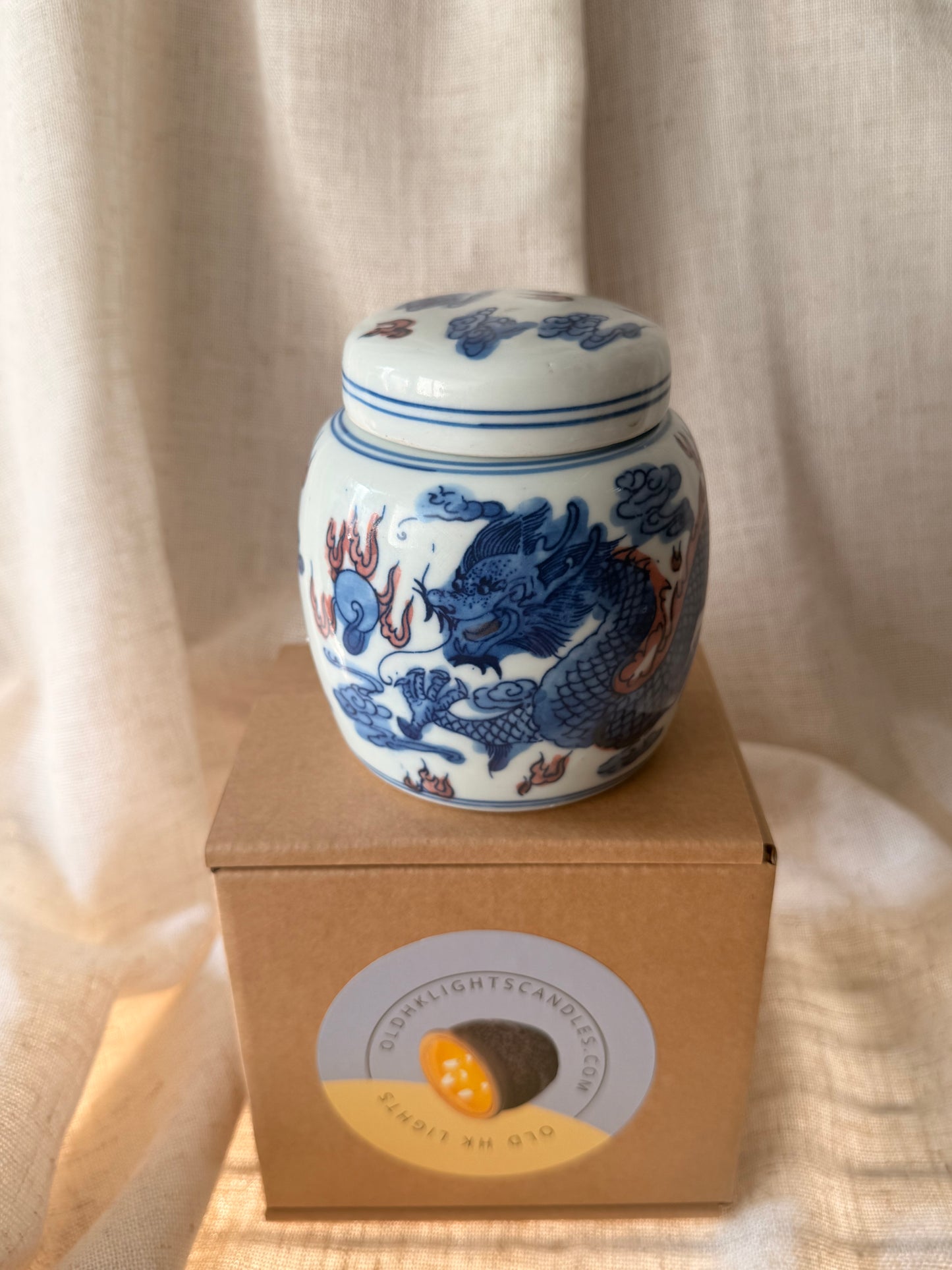 Blue dragon tea jar with lid 1 wick candle