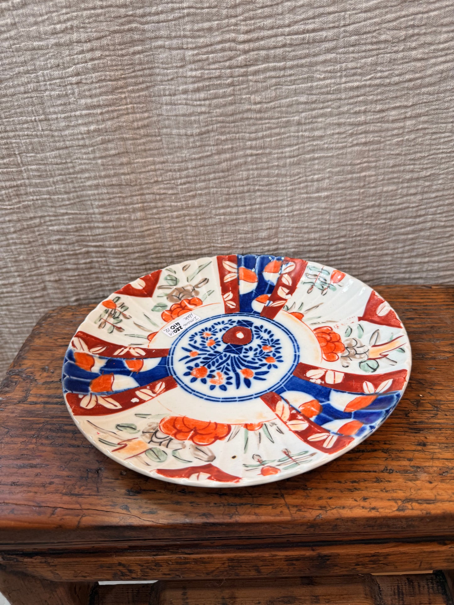 Set of 2 Imari vintage Imari plates