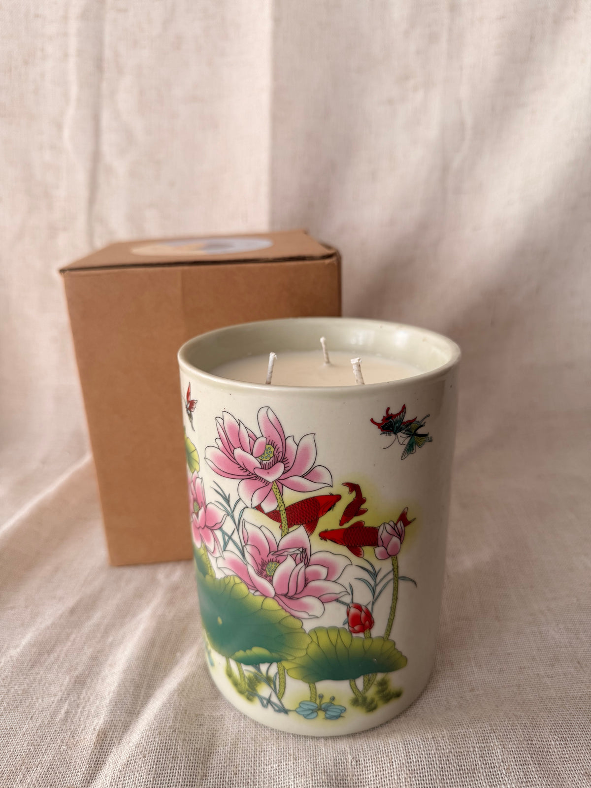Tall Lotus & Pond brush pot Candle