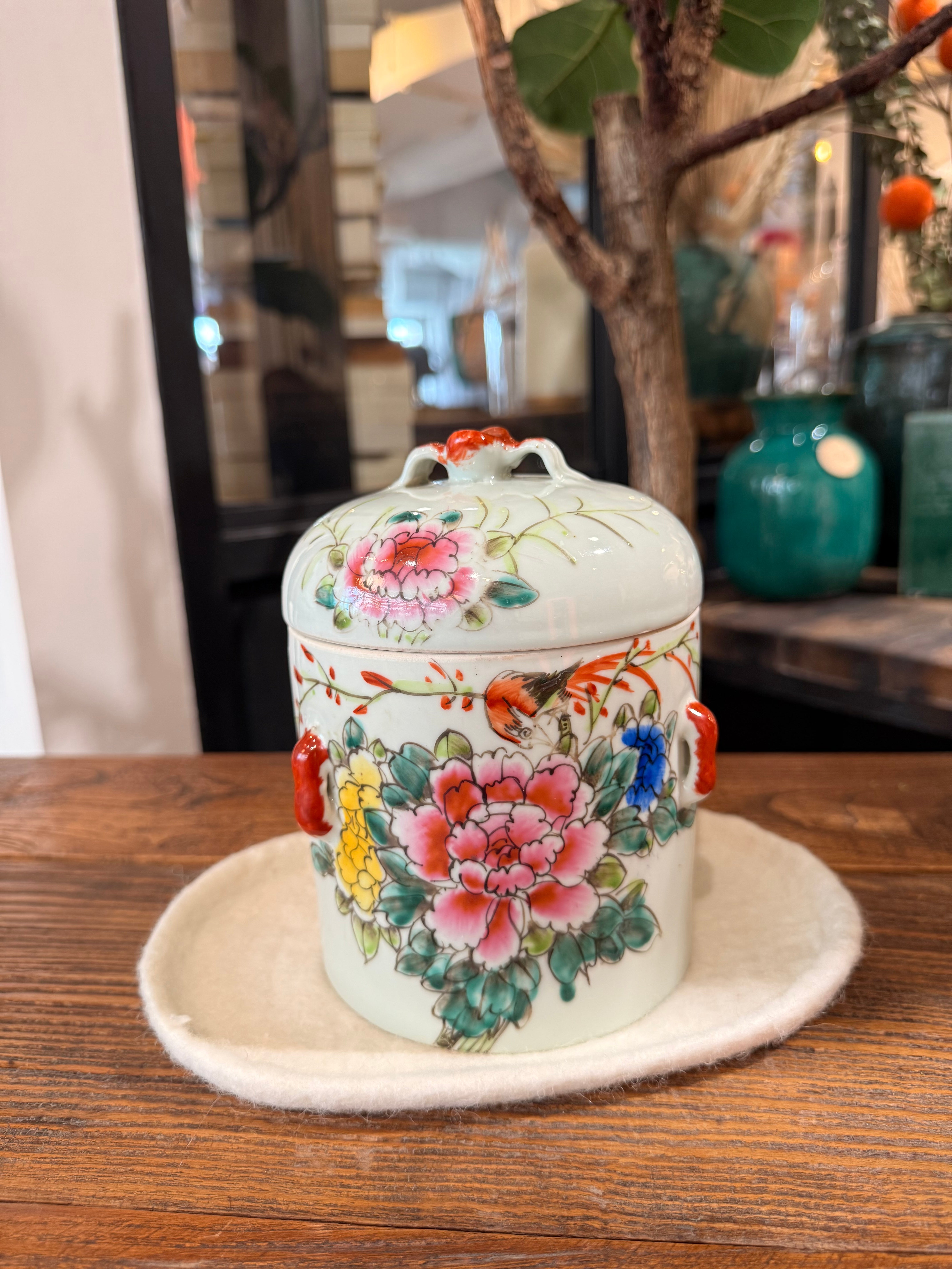 Unique candles, sustainably handmade in Hong Kong – Old HK Lights