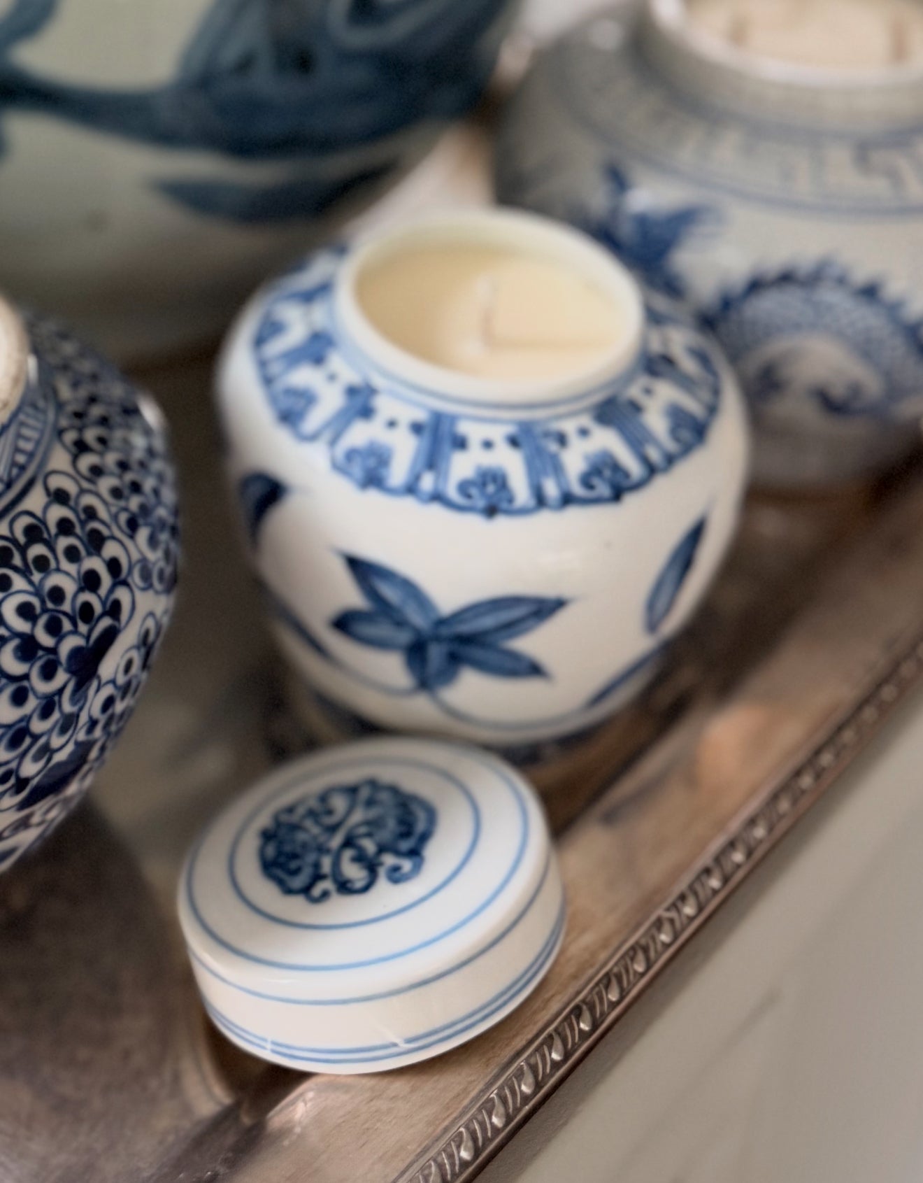 Fine porcelain small ginger jar candle
